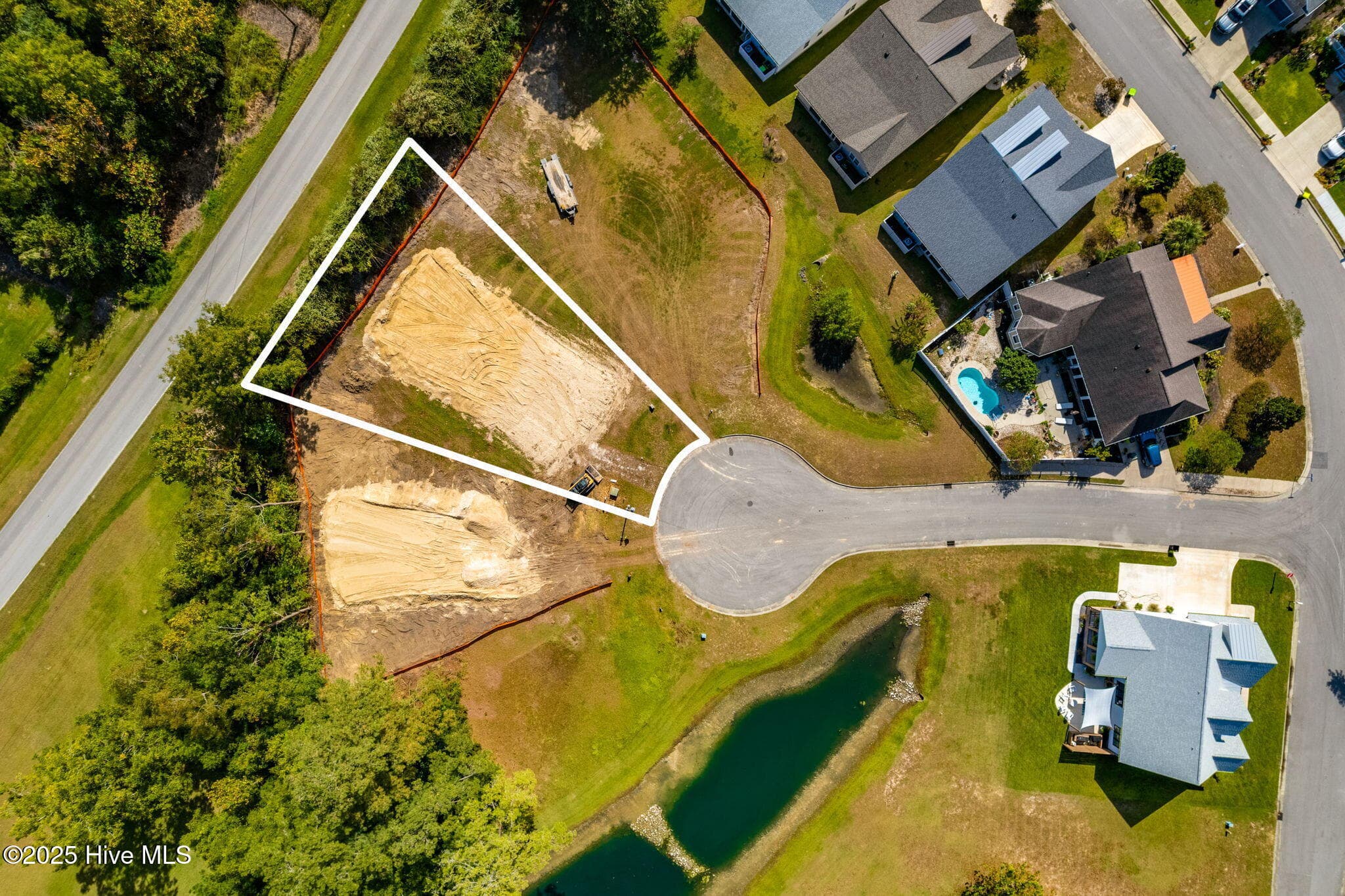 Single Family Residence at 152 Coventry Court, New Bern, NC 28562, photo 14 of 26