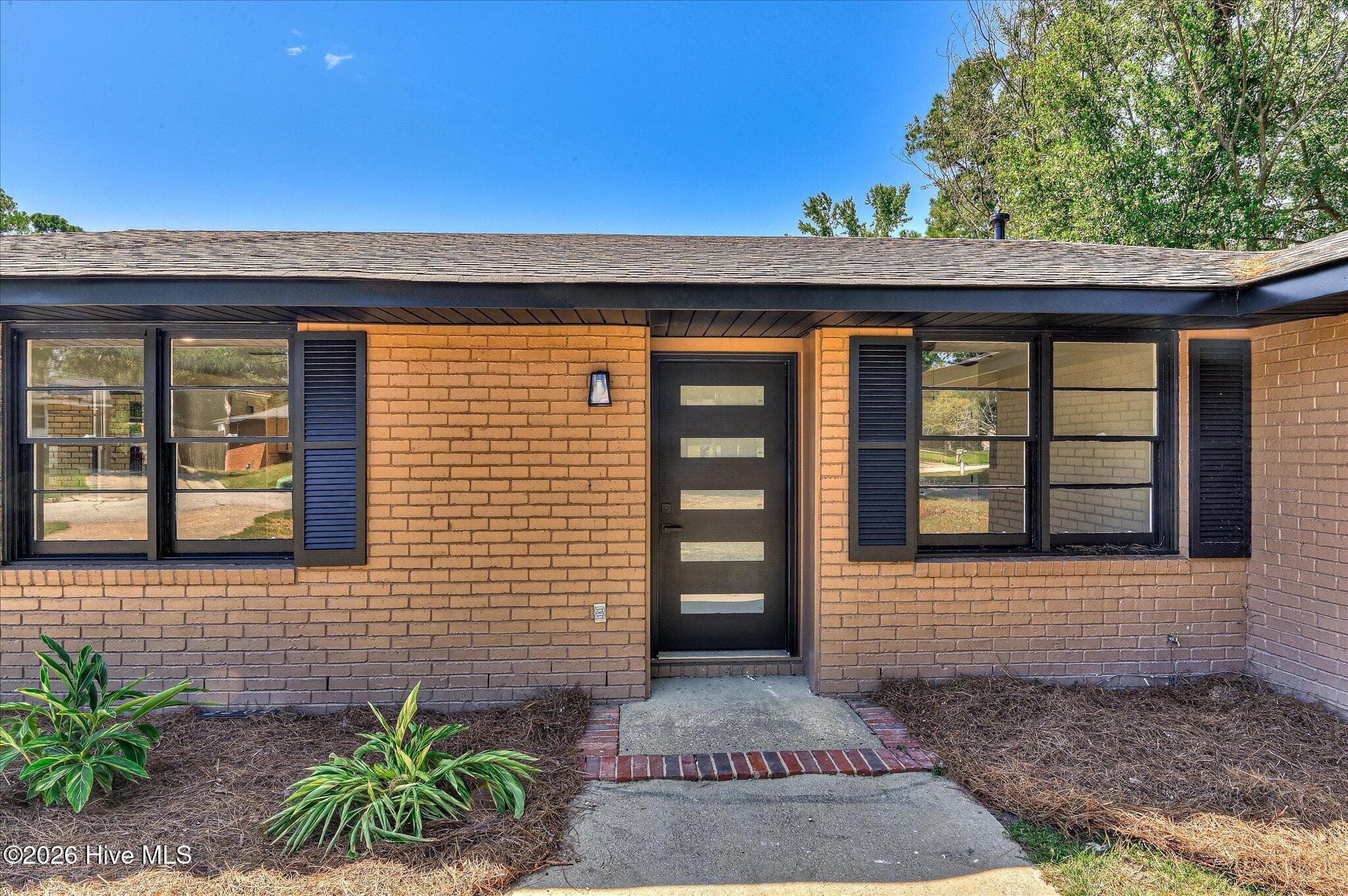 Single Family Residence at 2204 Albemarle Drive, Augusta, GA 30906, photo 4 of 32