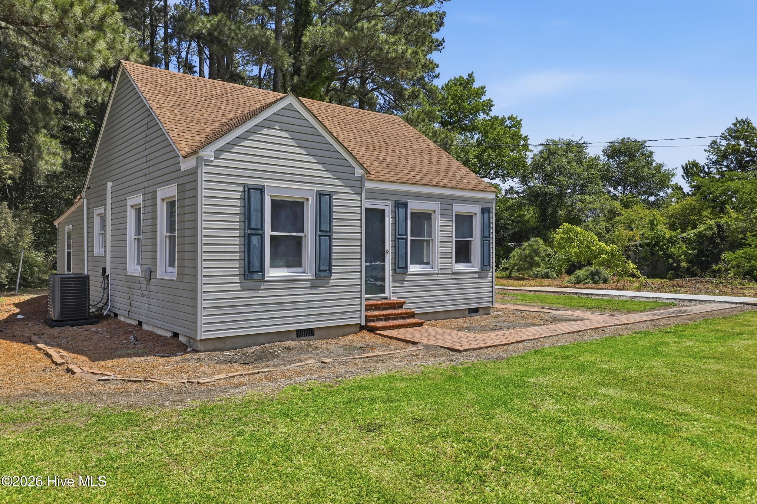 Single Family Residence at 1120 Northside Road, Elizabeth City, NC 27909, photo 27 of 32