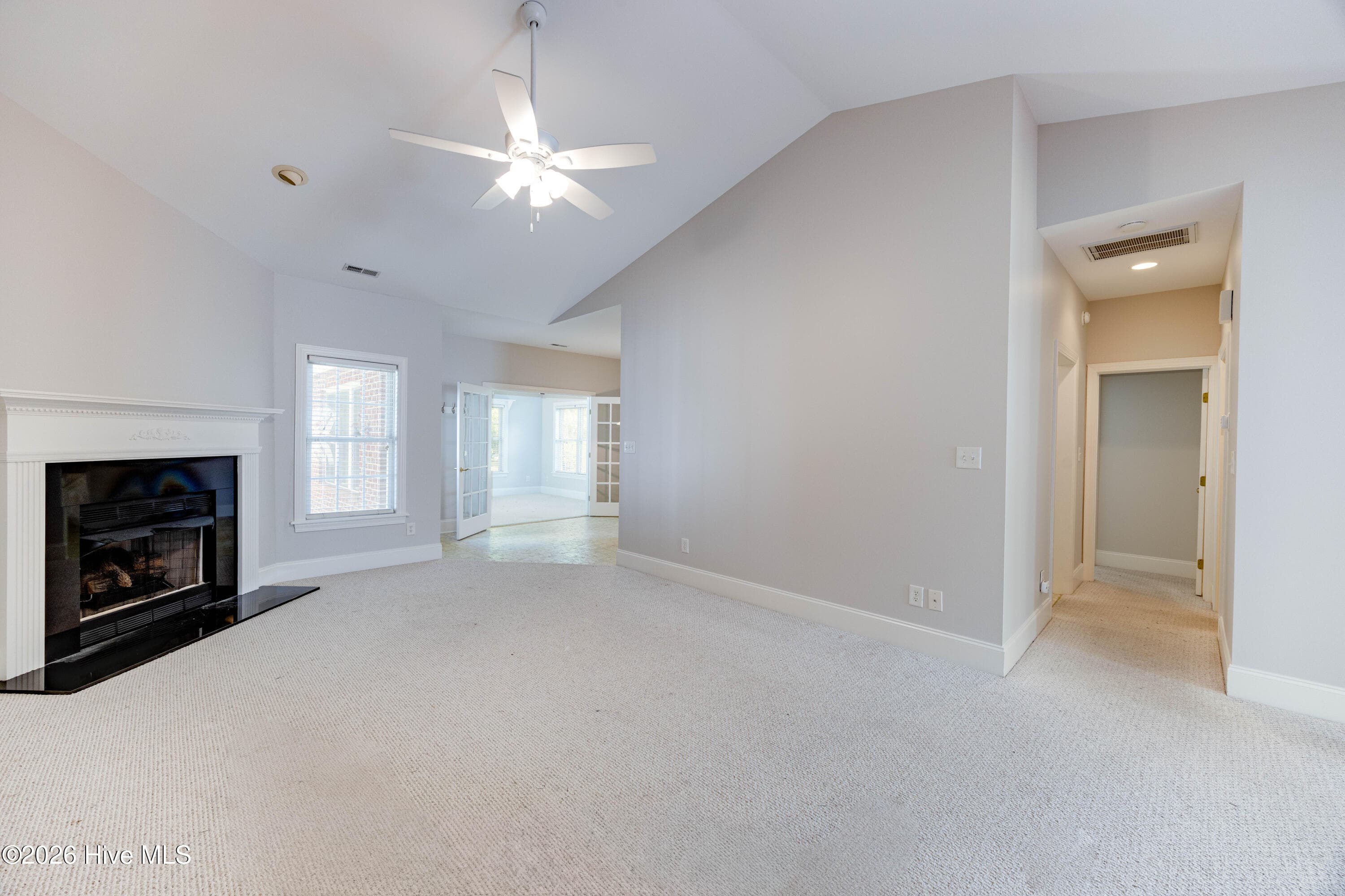Single Family Residence at 207 Inda Way, Washington, NC 27889, Washington, photo 3 of 41