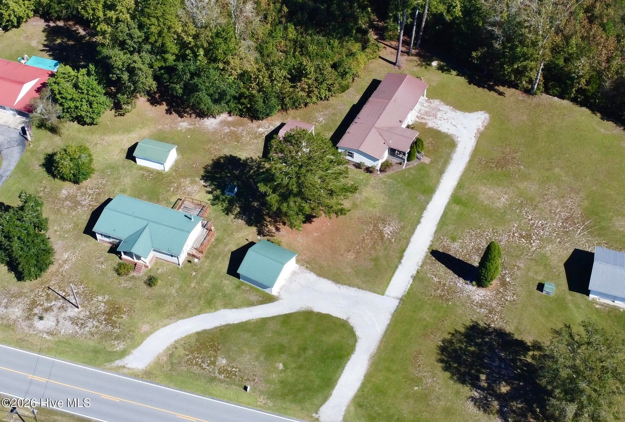 Manufactured Home at 7779 Nc 306 S, Aurora, NC 27806, photo 2 of 42