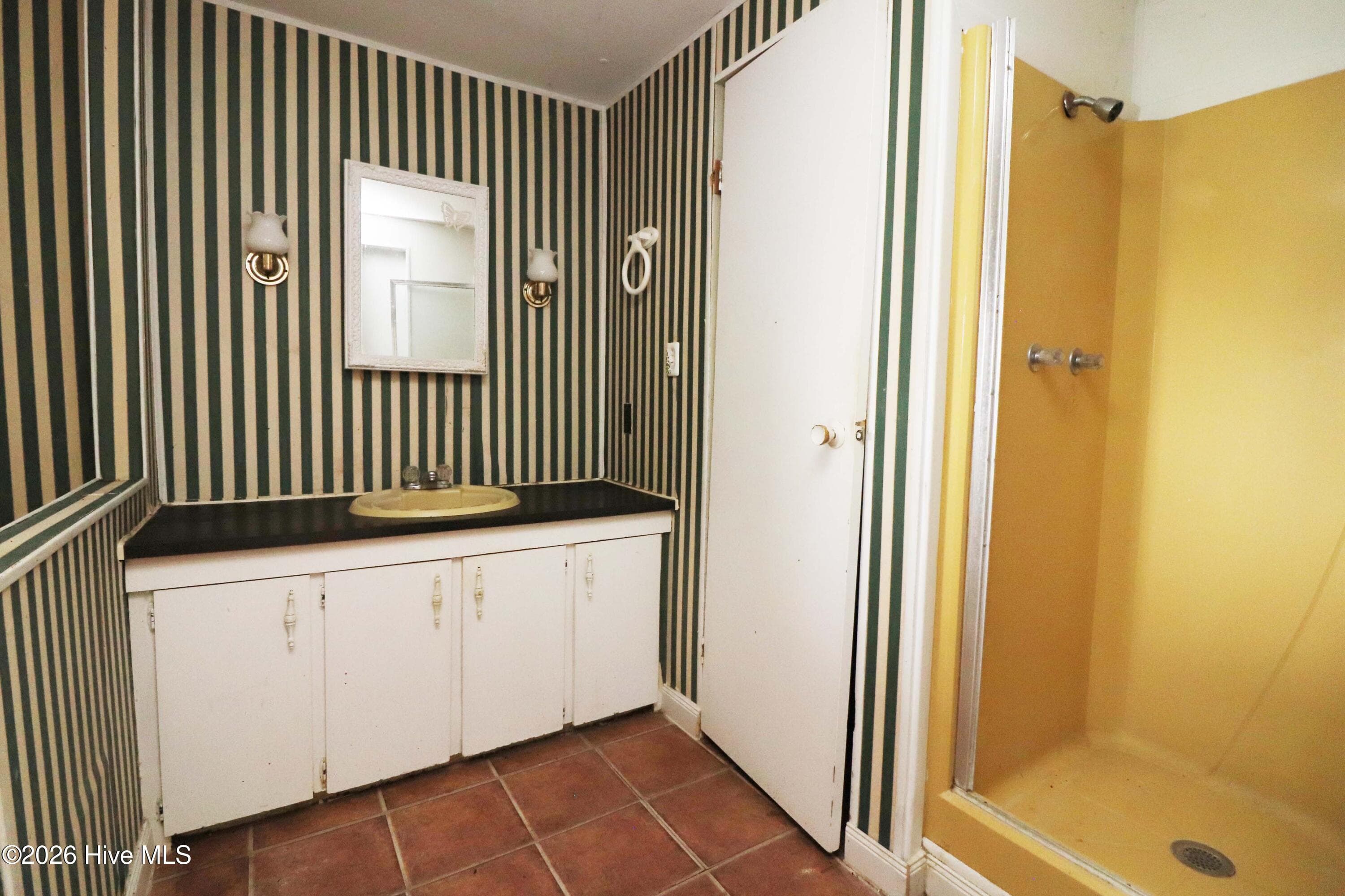 Manufactured Home at 115 Canal Drive, Harkers Island, NC 28531, photo 58 of 61