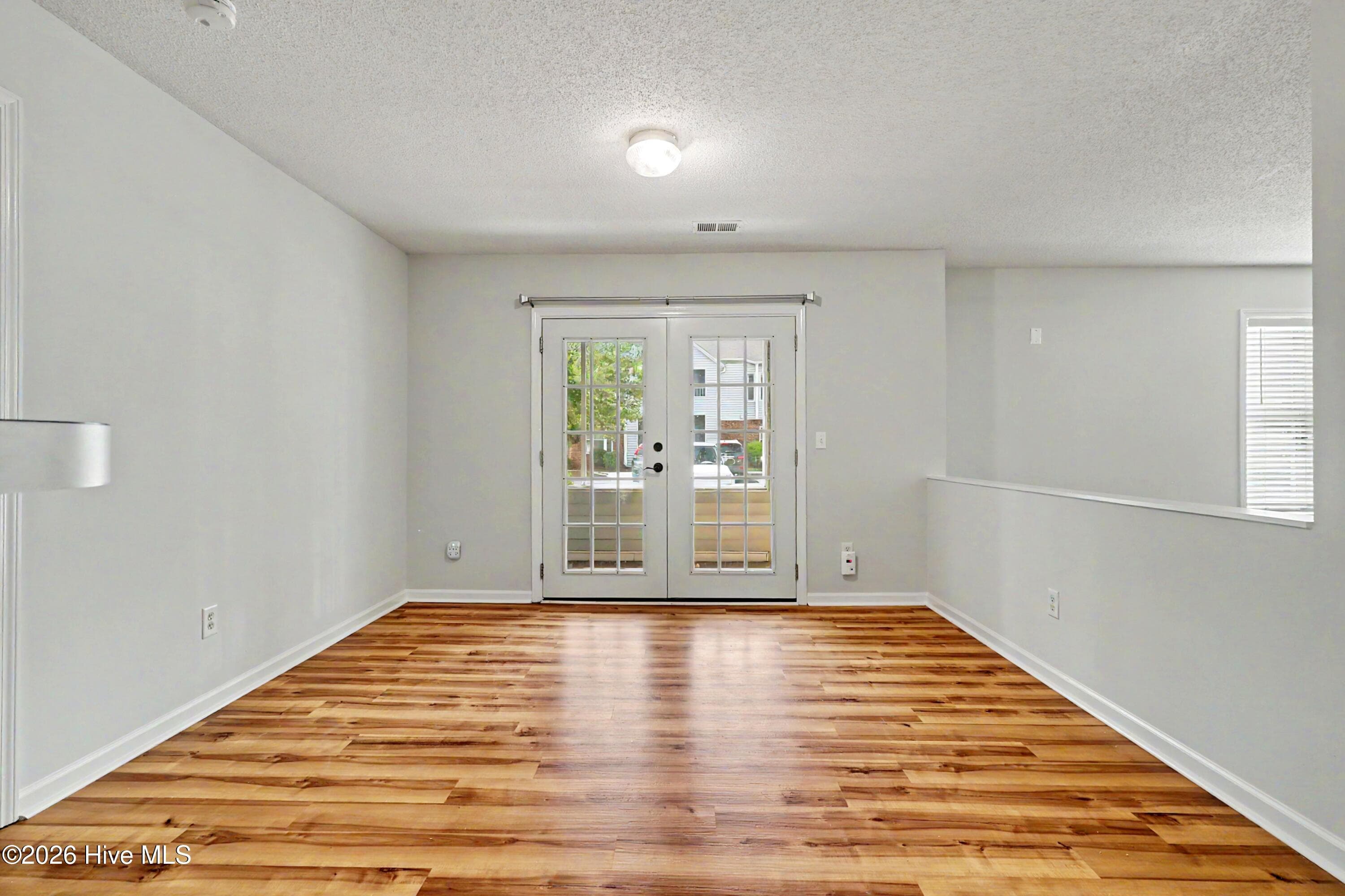 Condominium at 4140 Breezewood Drive Unit 104, Wilmington, NC 28412, photo 9 of 38