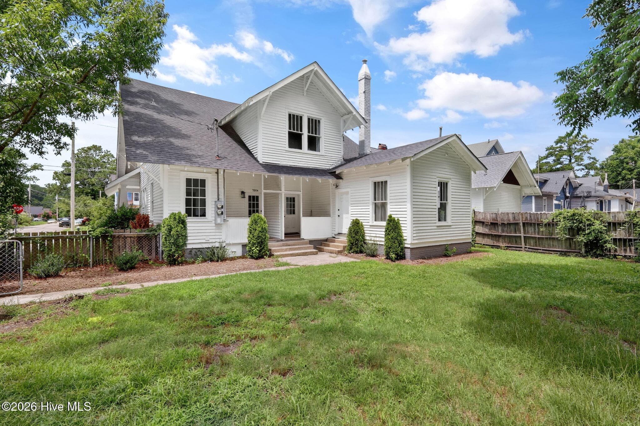 Single Family Residence at 700 Kenan Street W, Wilson, NC 27893, photo 4 of 5