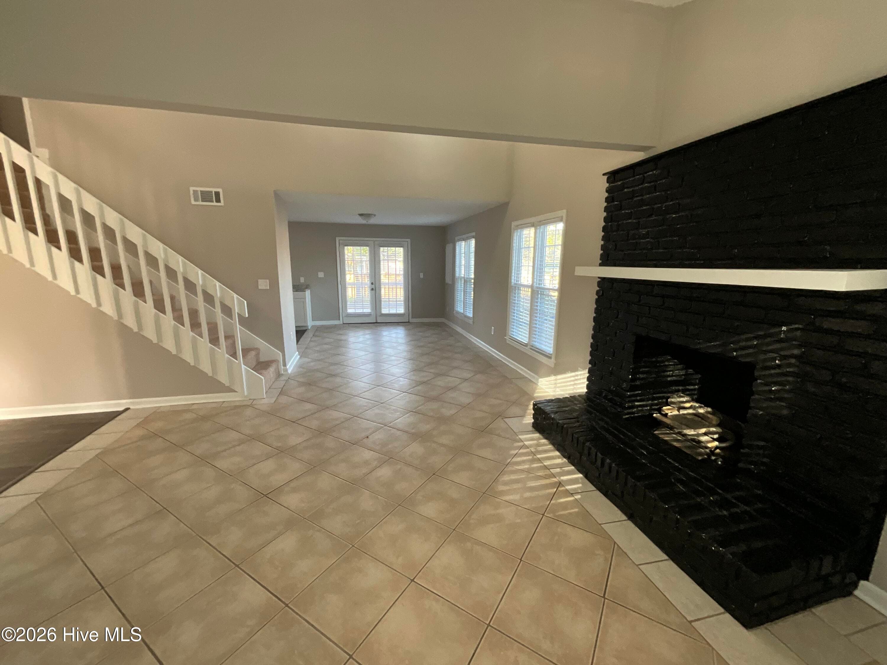 Single Family Residence at 3203 Gordon Drive, Greenville, NC 27834, photo 6 of 20