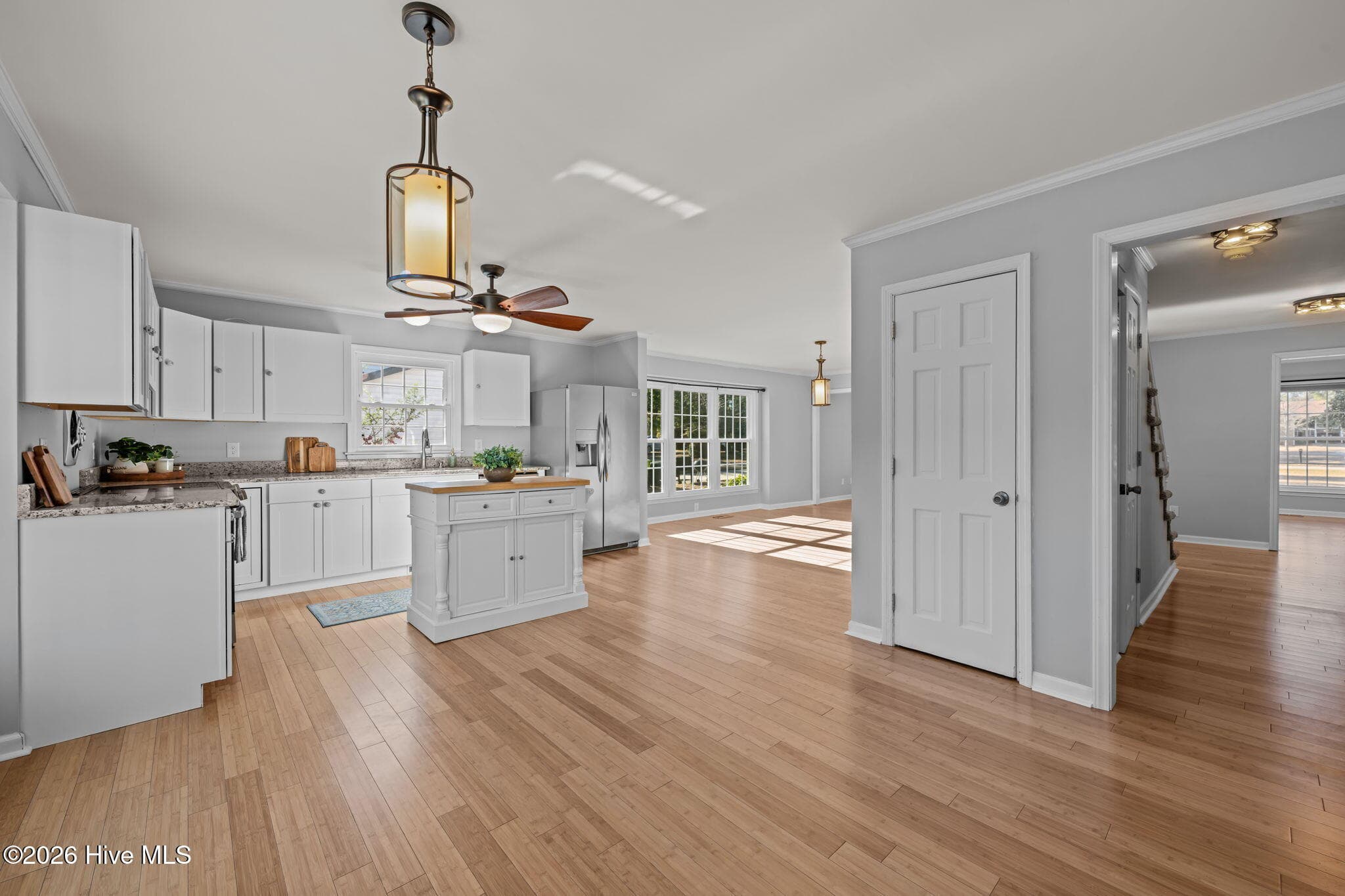 Single Family Residence at 236 Shoreline Drive, New Bern, NC 28562, photo 22 of 71