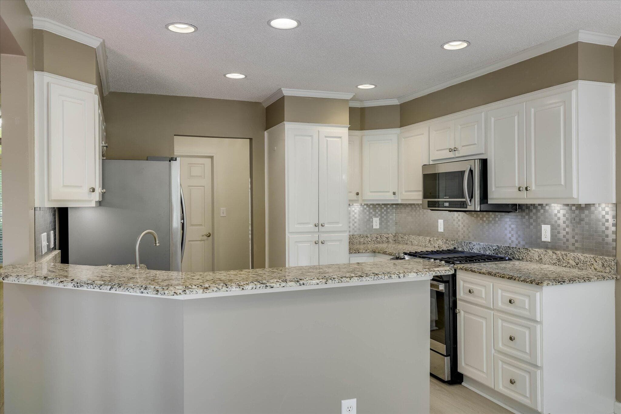Single Family Residence at 109 Hickory Point, McCormick, SC 29835, photo 12 of 54