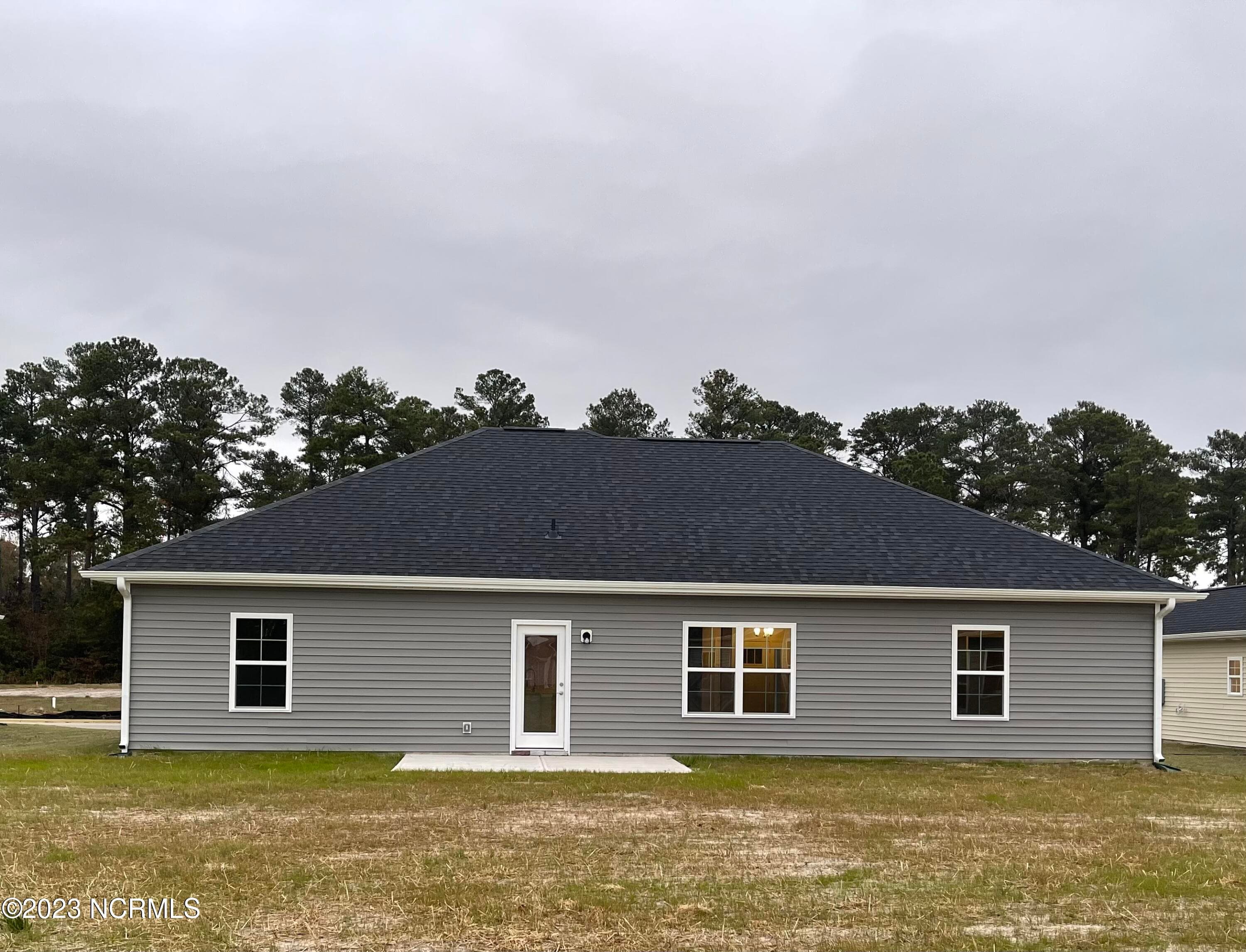Pictures are of the same floor plan on a different lot. Actual colors and options may vary. - 156 Seashore Street, Grimesland, NC 27837