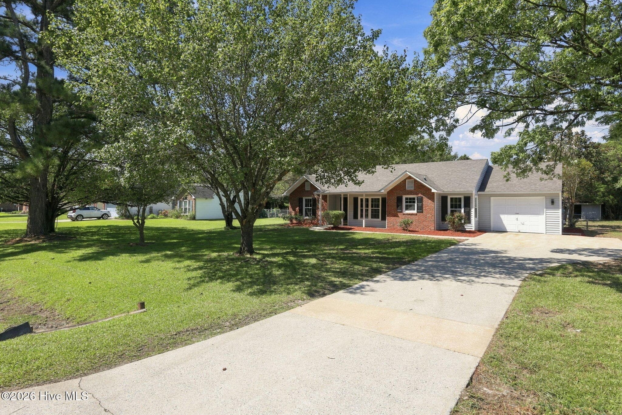 Single Family Residence at 4511 Rivershore Drive, New Bern, NC 28560, photo 10 of 52
