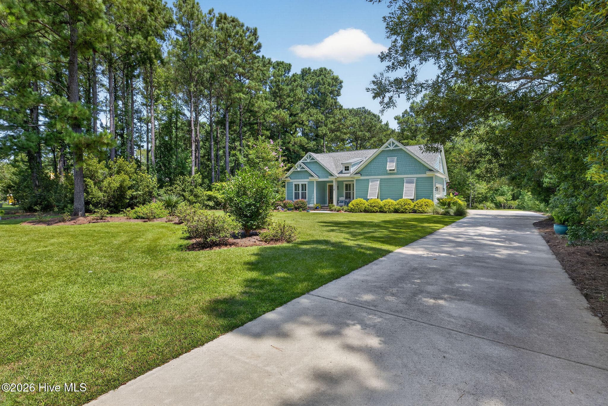 Single Family Residence at 265 Iris Way, Hampstead, NC 28443, photo 7 of 96