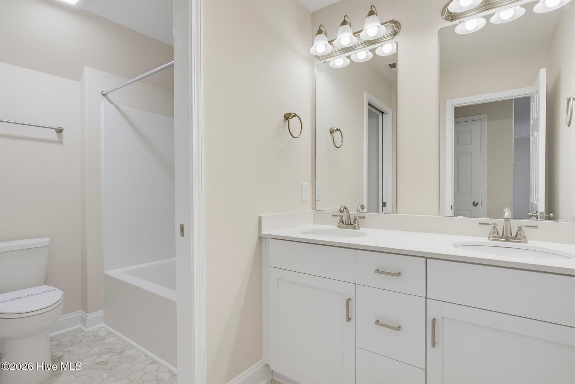 Townhouse at 226 Sandpiper Place, Holly Ridge, NC 28445, photo 20 of 26
