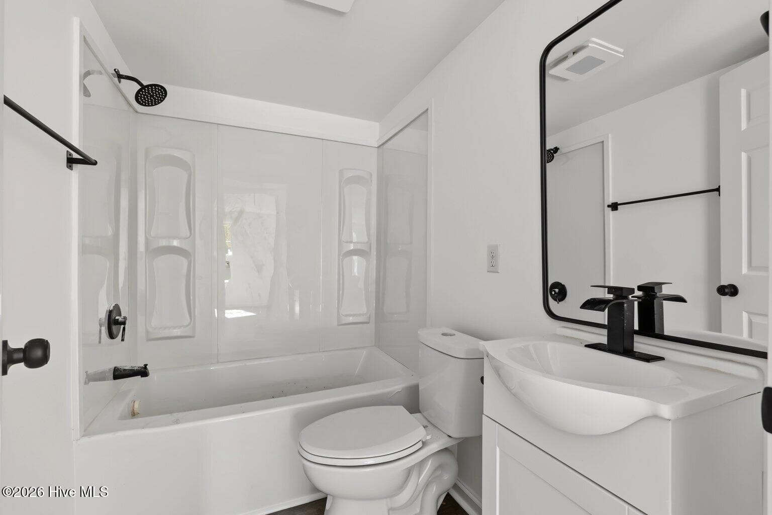 Manufactured Home at 297 Mallard Roost Drive, Burgaw, NC 28425, Burgaw, photo 18 of 22
