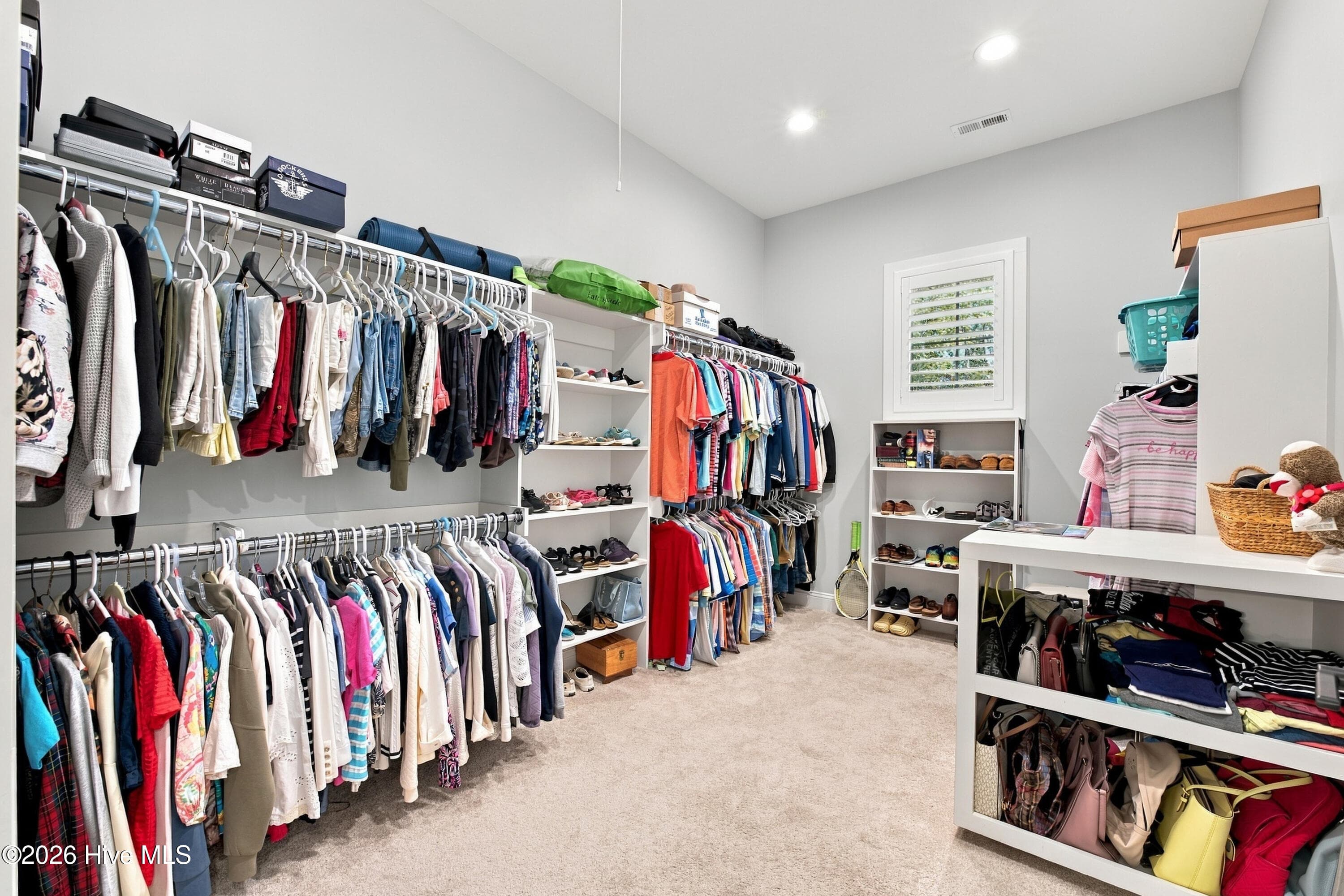 Large primary closet - 4557 Moss Bend, New Bern, NC 28562