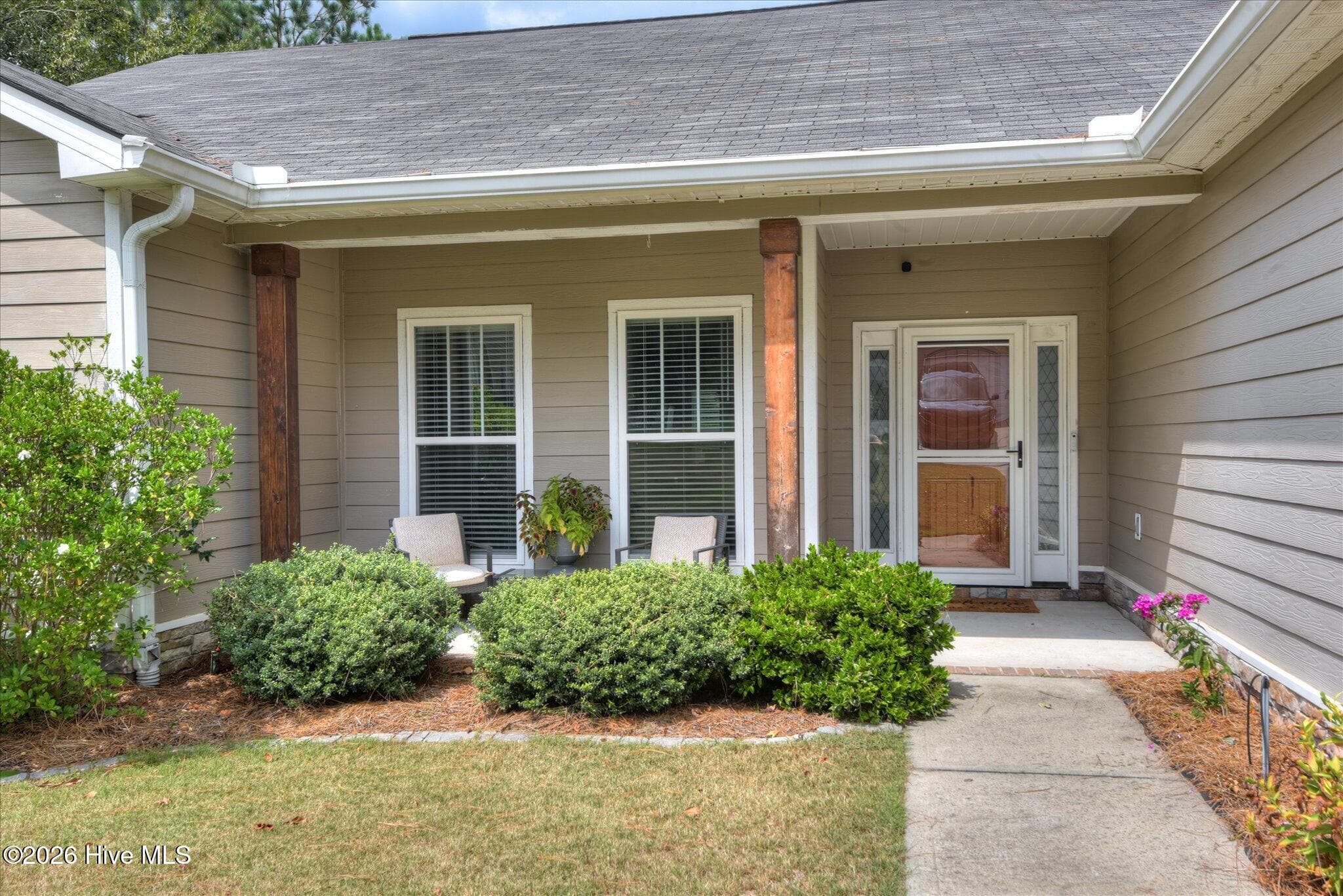 Single Family Residence at 355 Foxchase Circle, North Augusta, SC 29860, photo 4 of 50