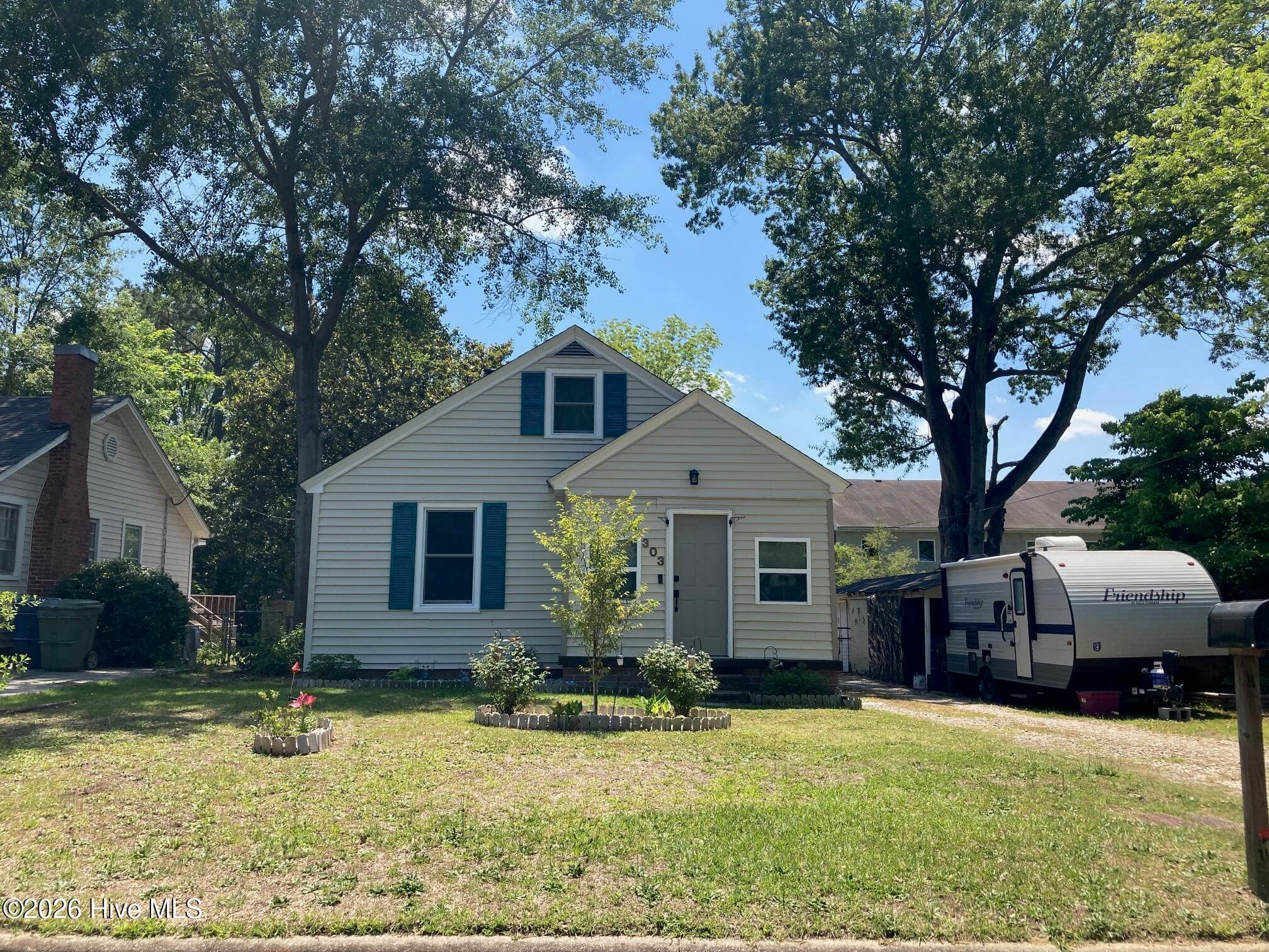 Single Family Residence at 303 E 11th Street, Washington, NC 27889, photo 2 of 163
