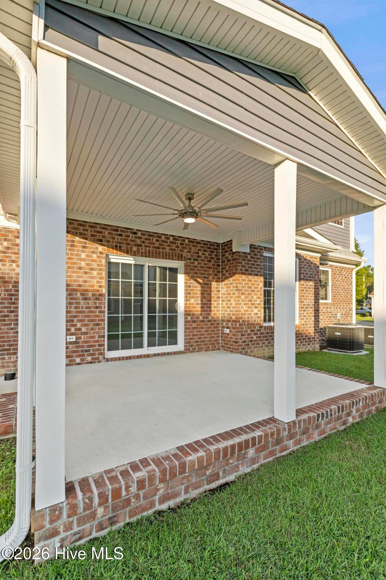Single Family Residence at 401 King Richard Court, Jacksonville, NC 28546, photo 45 of 46