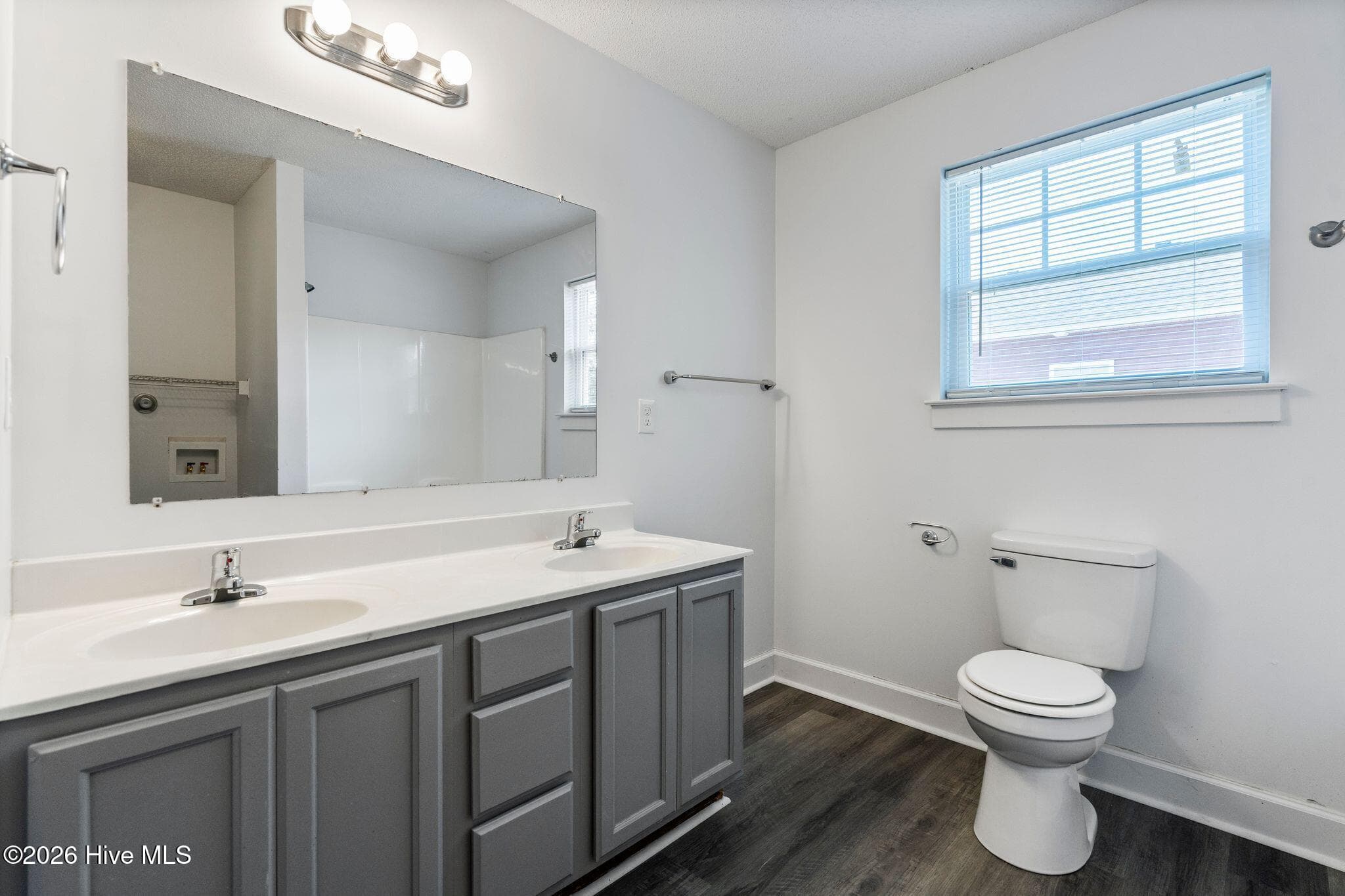 Single Family Residence at 3913 Prices Lane, Wilmington, NC 28405, photo 34 of 56