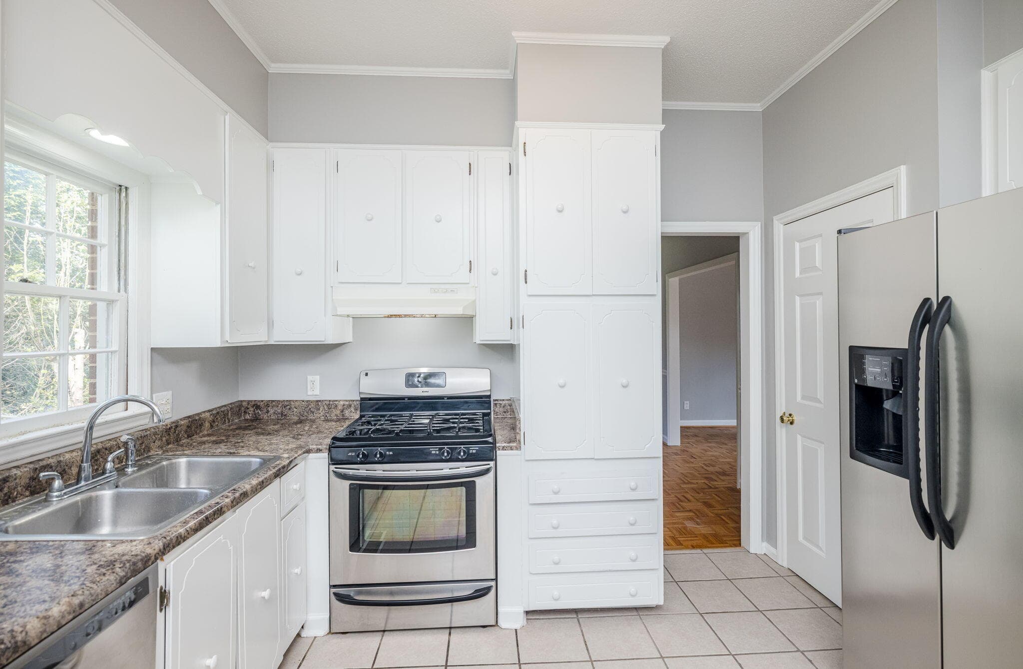 Single Family Residence at 513 Henderson Drive, Augusta, GA 30909, photo 13 of 55