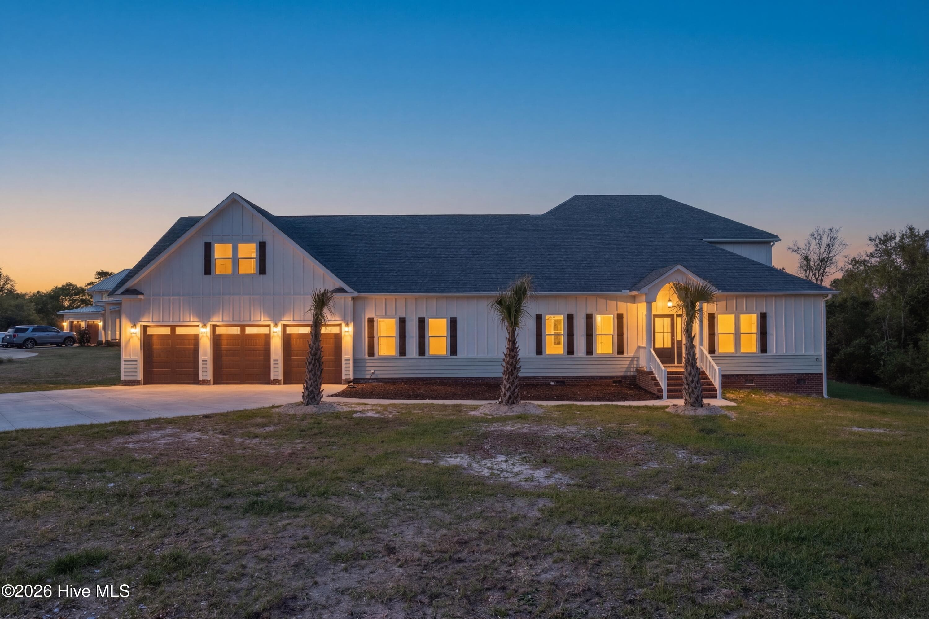Single Family Residence at 106 Elizabeth Way Court, Swansboro, NC 28584, photo 2 of 63