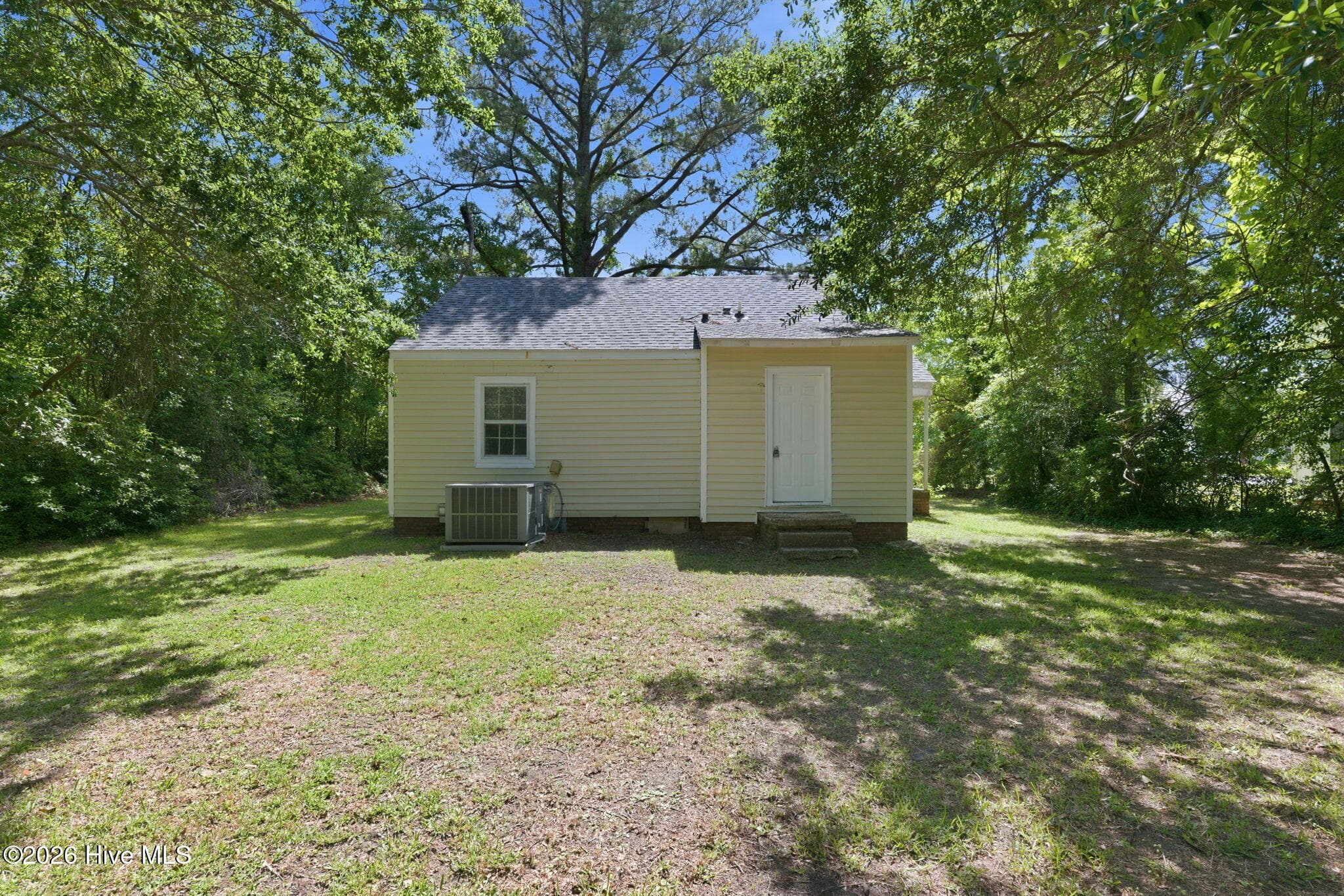 Single Family Residence at 1610 Queen Anne Lane, New Bern, NC 28560, New Bern, photo 19 of 35