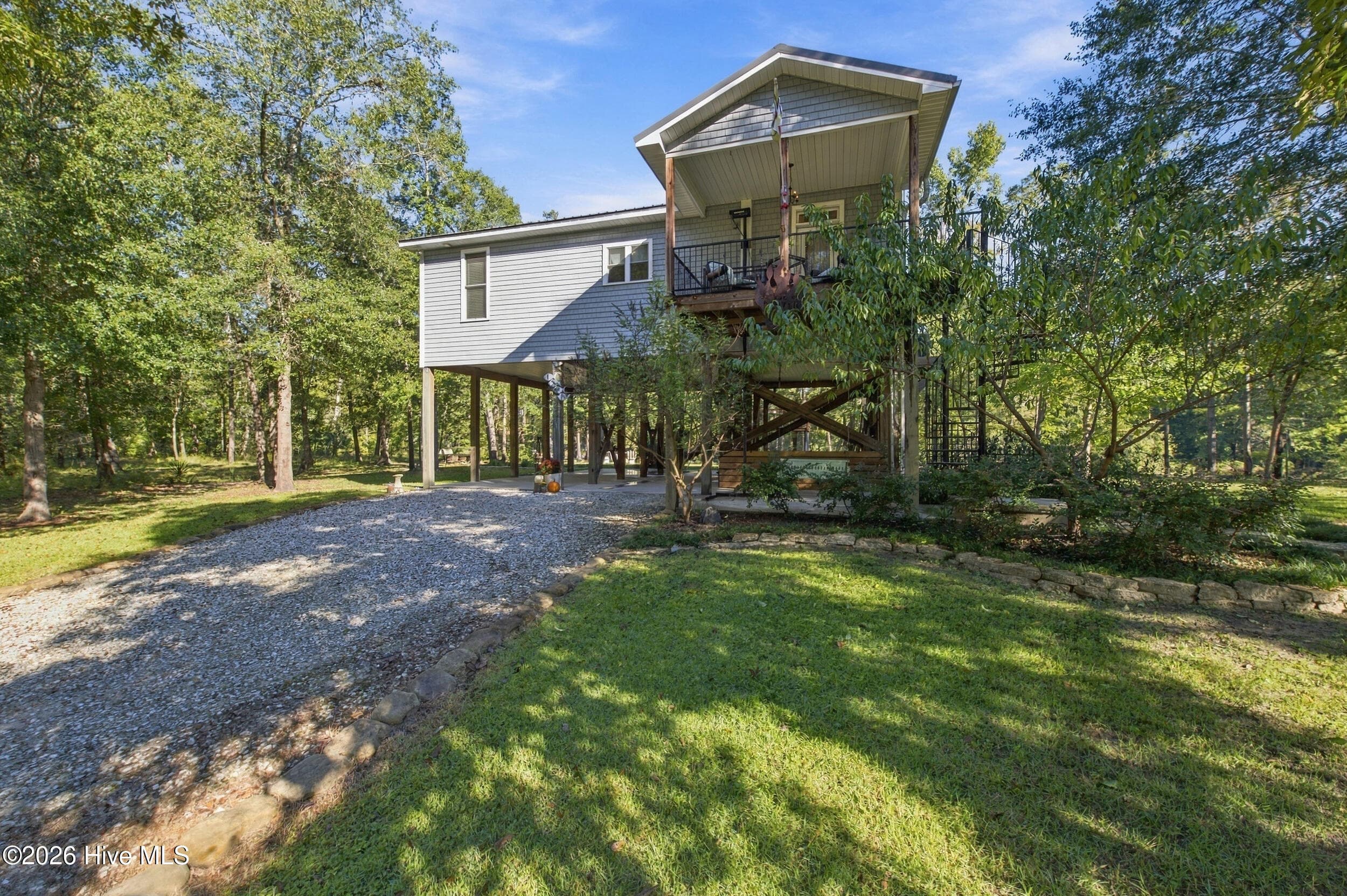 Single Family Residence at 1291 River Bend Drive, Burgaw, NC 28425, Burgaw, photo 4 of 57