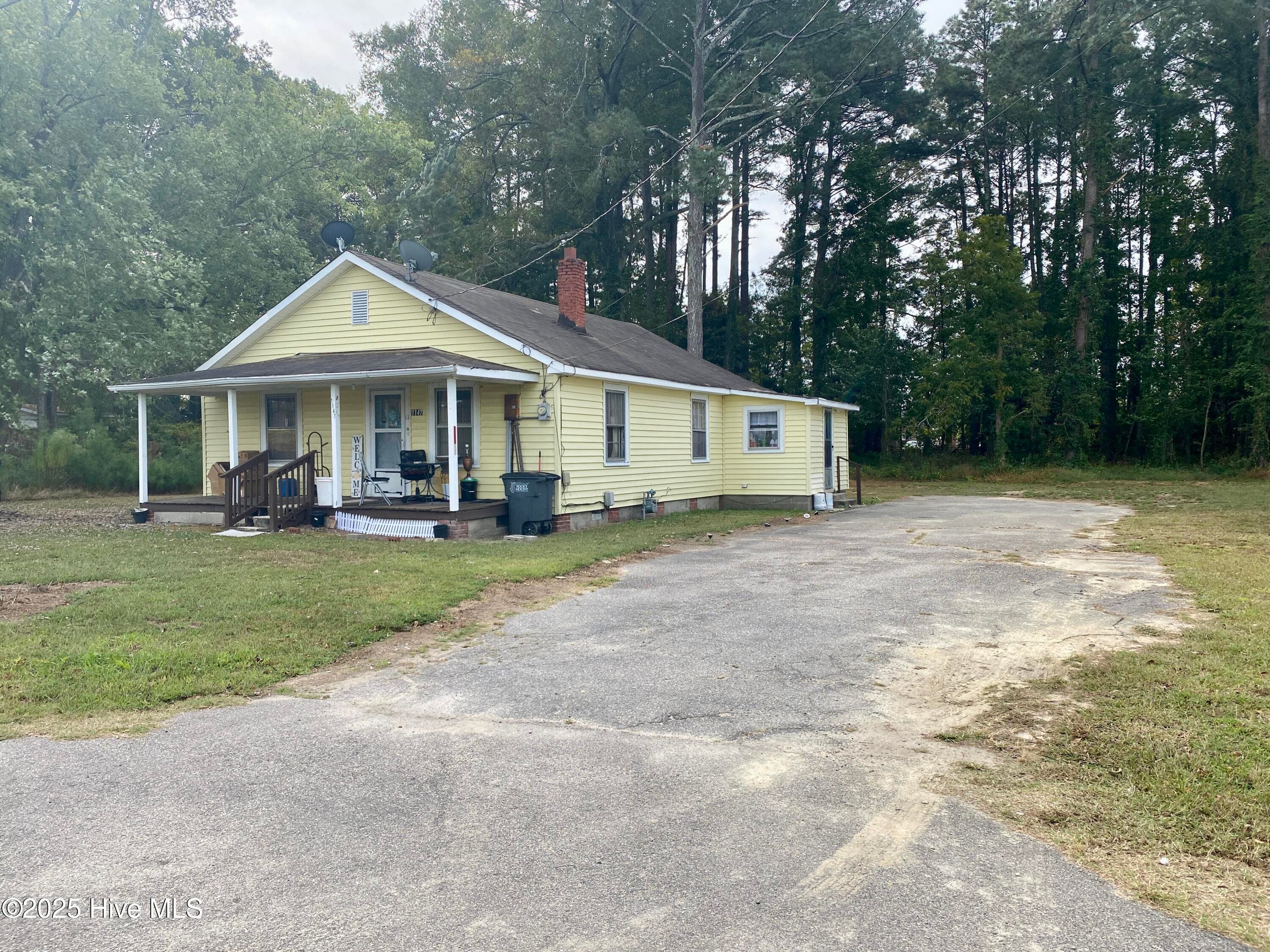 Single Family Residence at 1147 Allen Street, Rocky Mount, NC 27803, photo 3 of 6