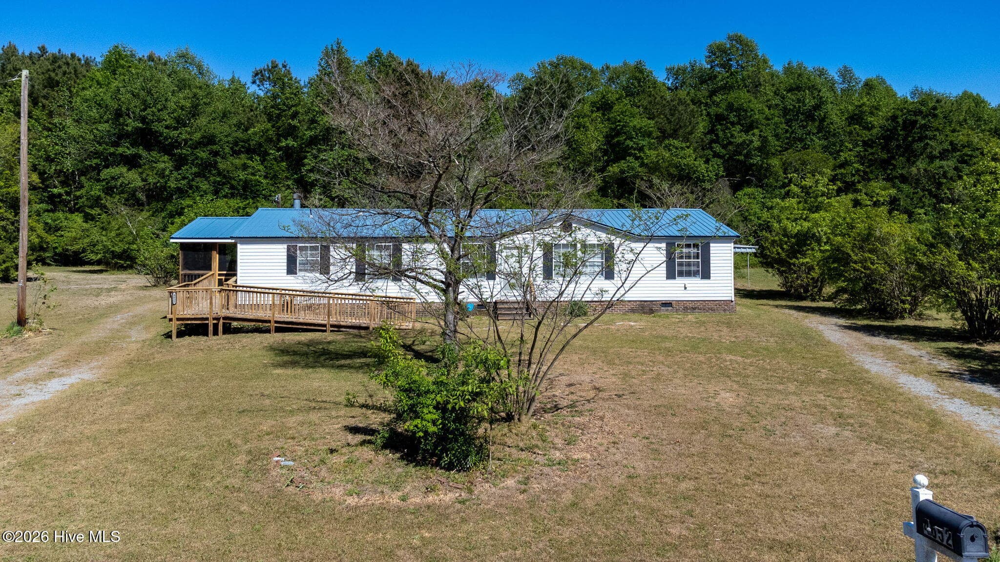Manufactured Home at 4652 Faith Baptist Church Road, Pinetops, NC 27864, photo 8 of 145