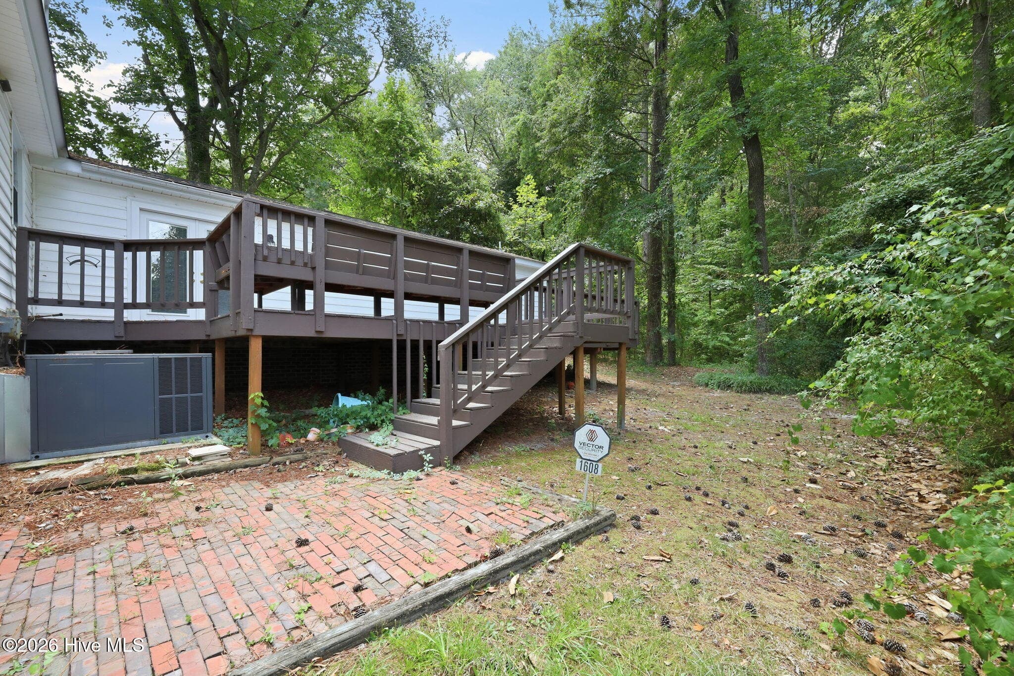 Single Family Residence at 1608 Canterbury Road, Greenville, NC 27858, photo 53 of 57