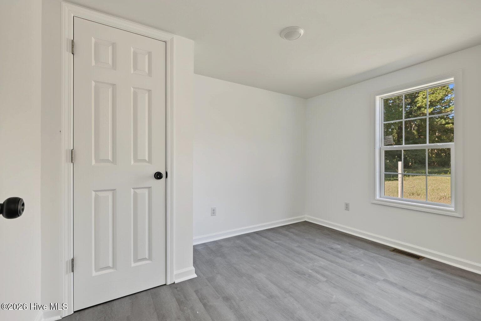 Manufactured Home at 297 Mallard Roost Drive, Burgaw, NC 28425, Burgaw, photo 12 of 22