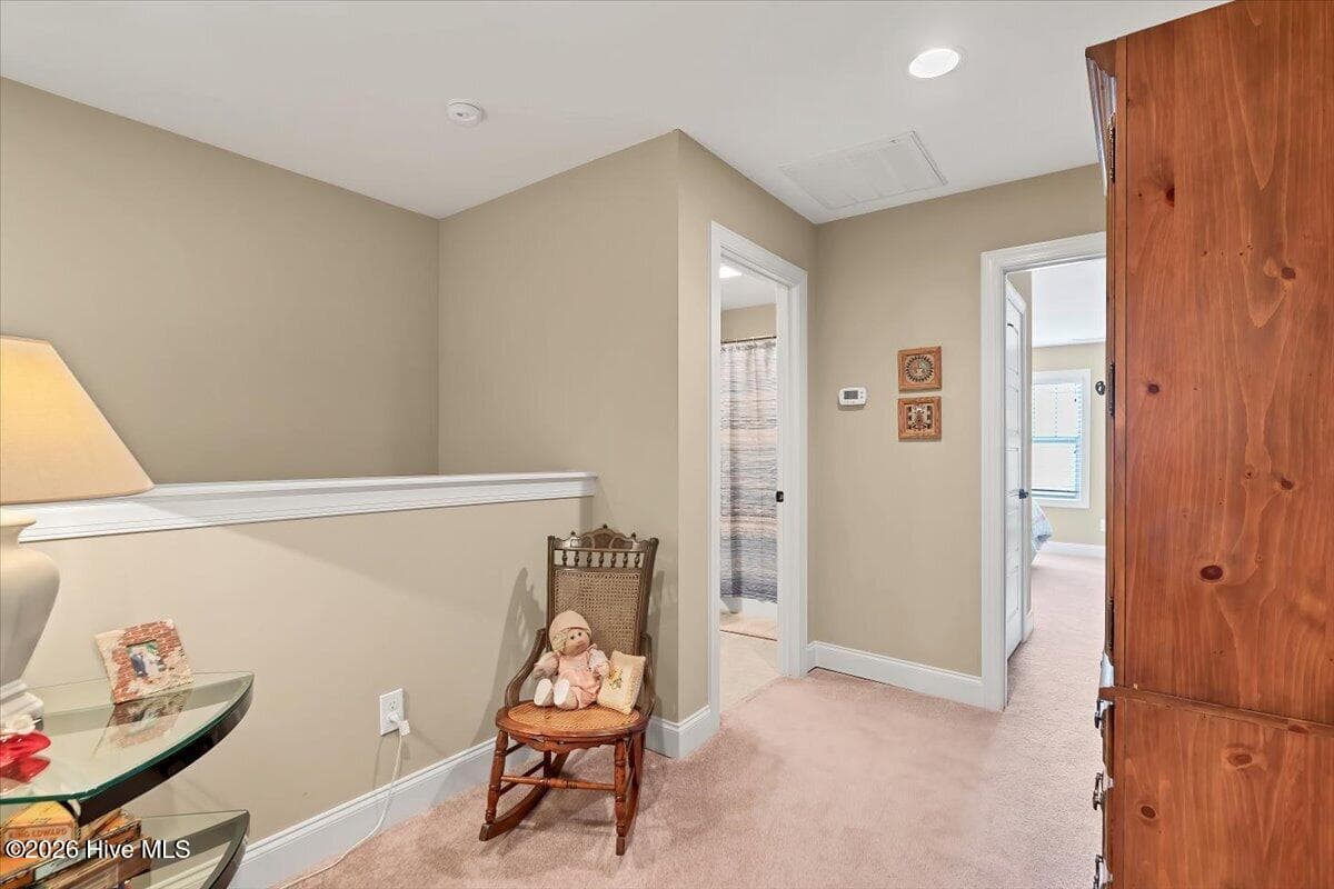 Loft - 1 Robins Roost B, Whispering Pines, NC 28327