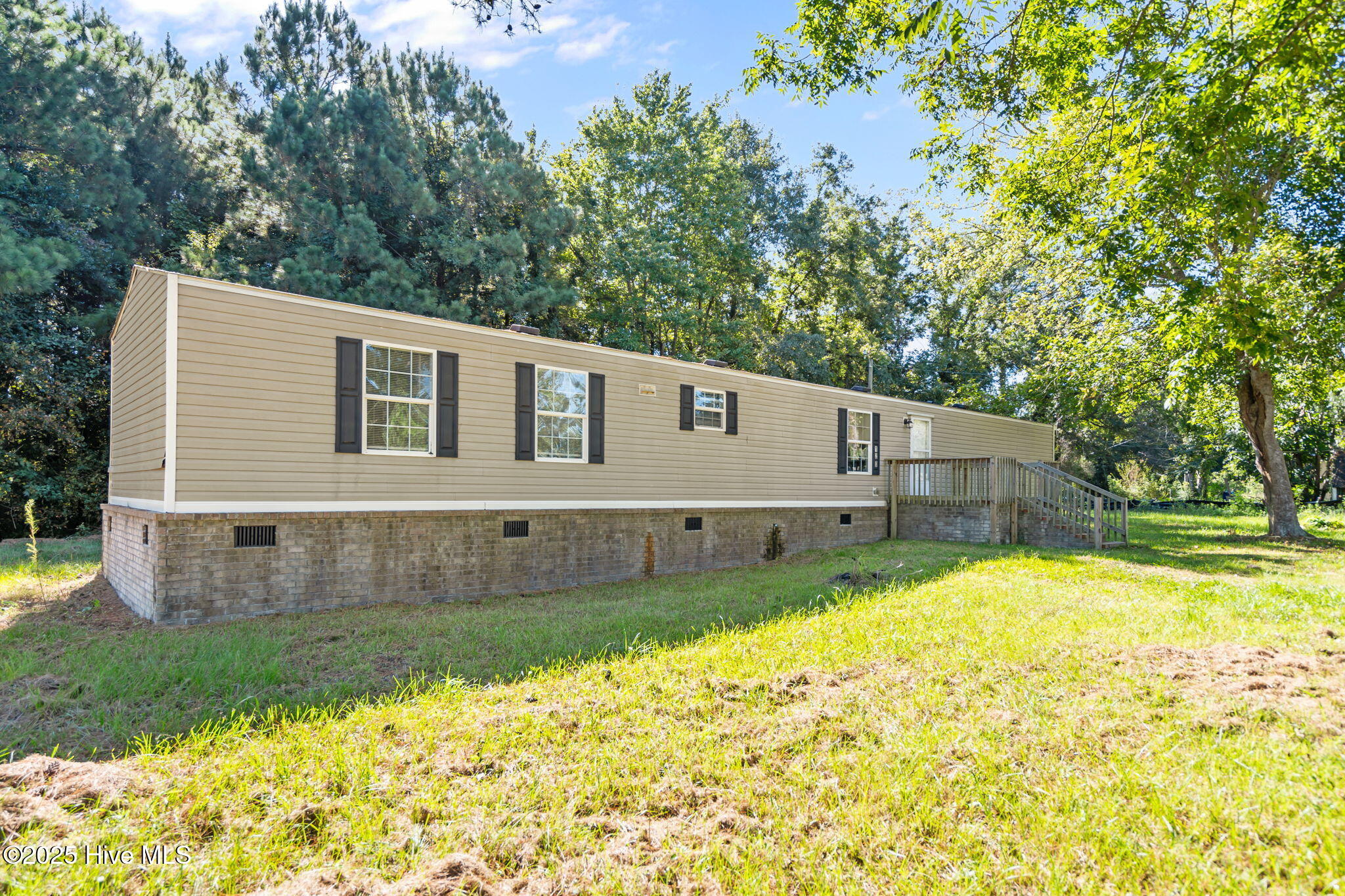 Manufactured Home at 120 8th Street, Bolton, NC 28423