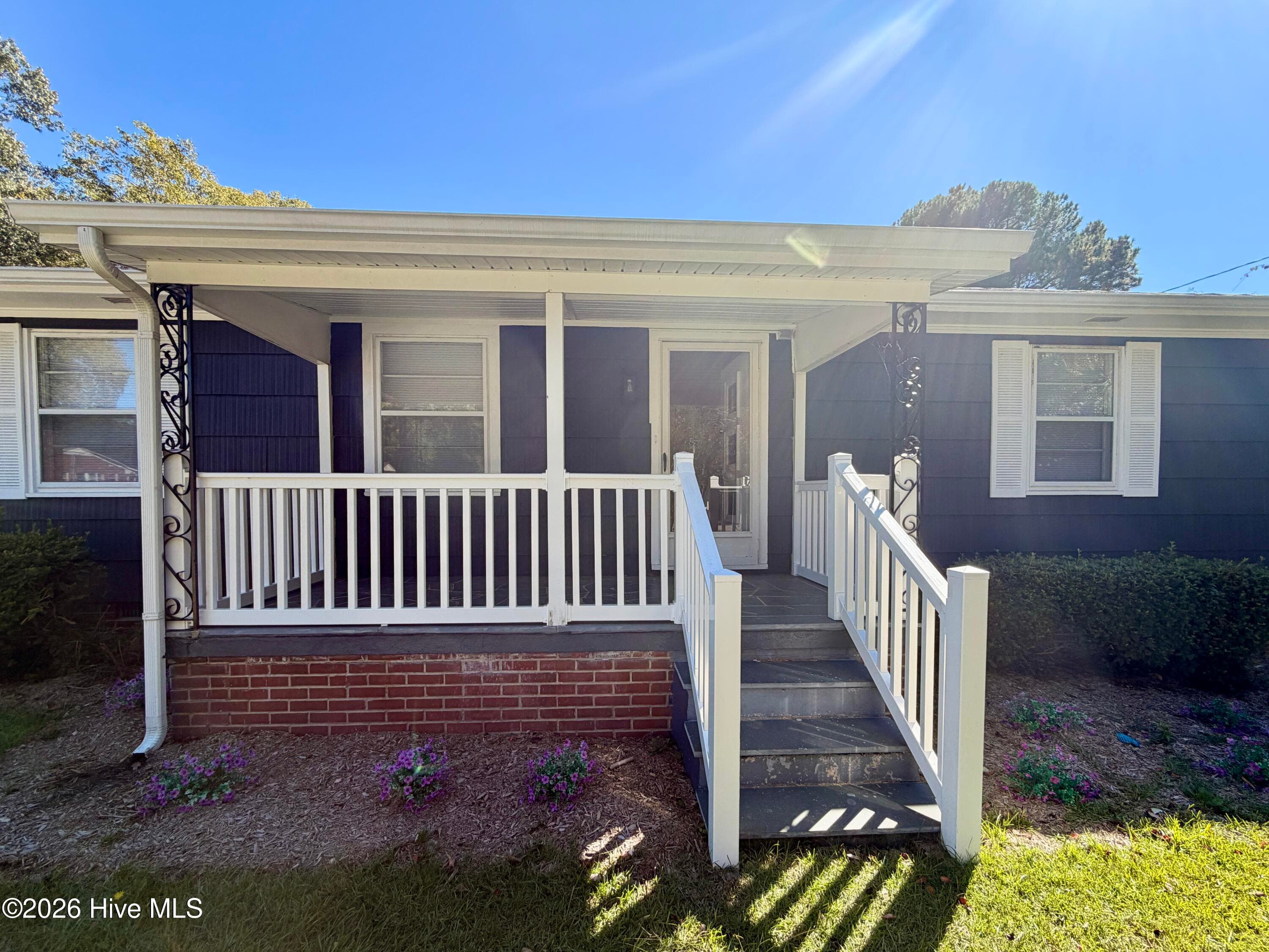 Single Family Residence at 910 Pittman Street, Goldsboro, NC 27530, photo 5 of 26
