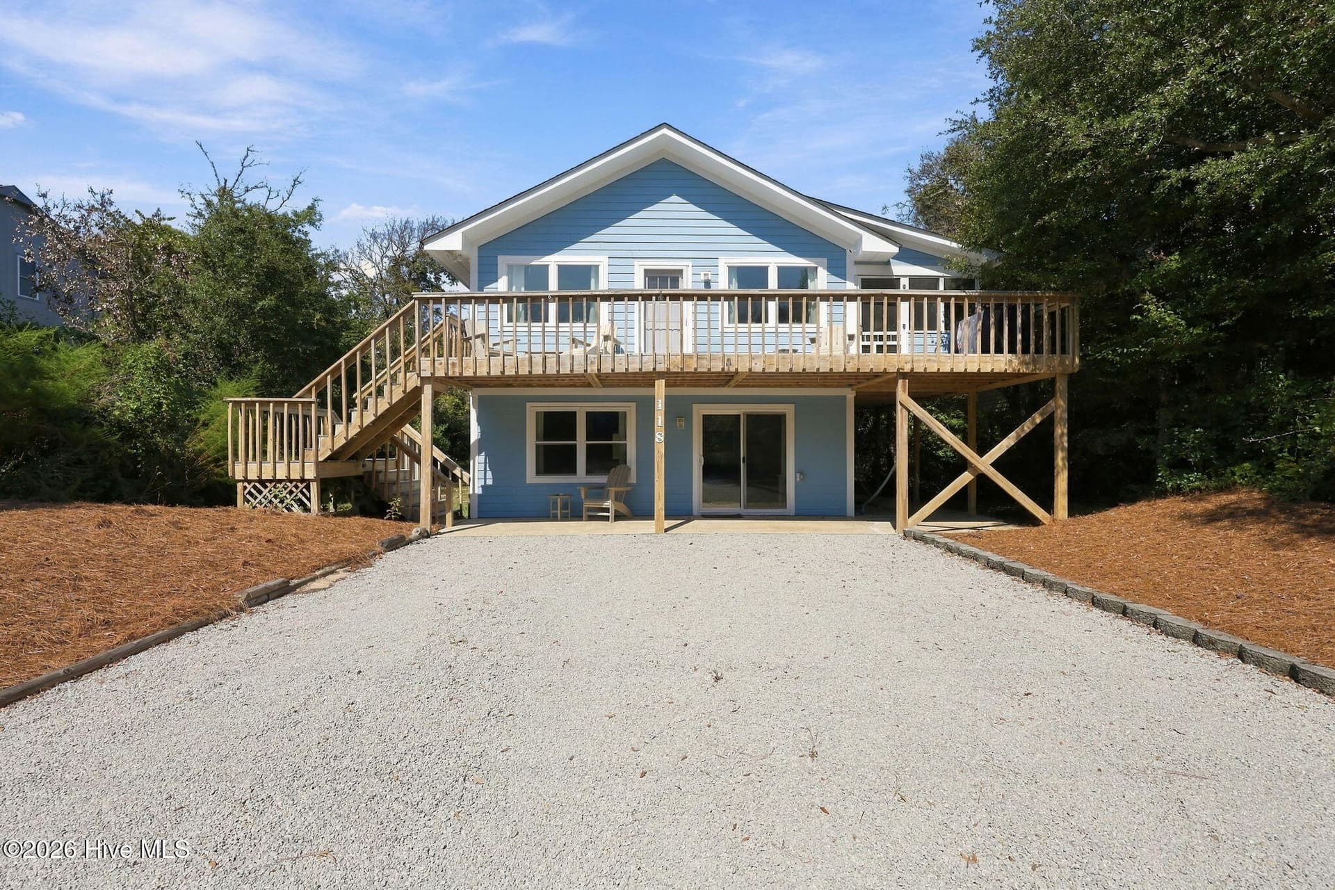 Ocean side home, 2 blocks from NC Wildlife boat ramp - 118 Periwinkle Drive, Emerald Isle, NC 28594