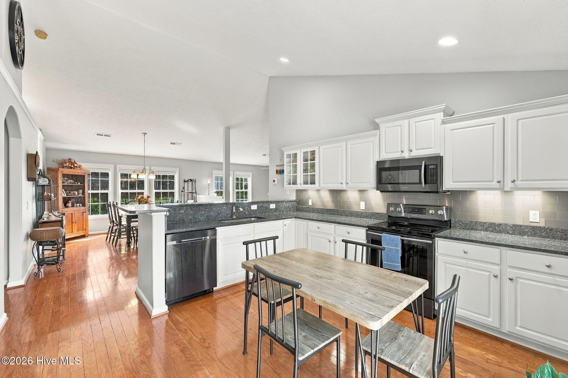 Single Family Residence at 116 Mulberry Circle, Hampstead, NC 28443, photo 12 of 36
