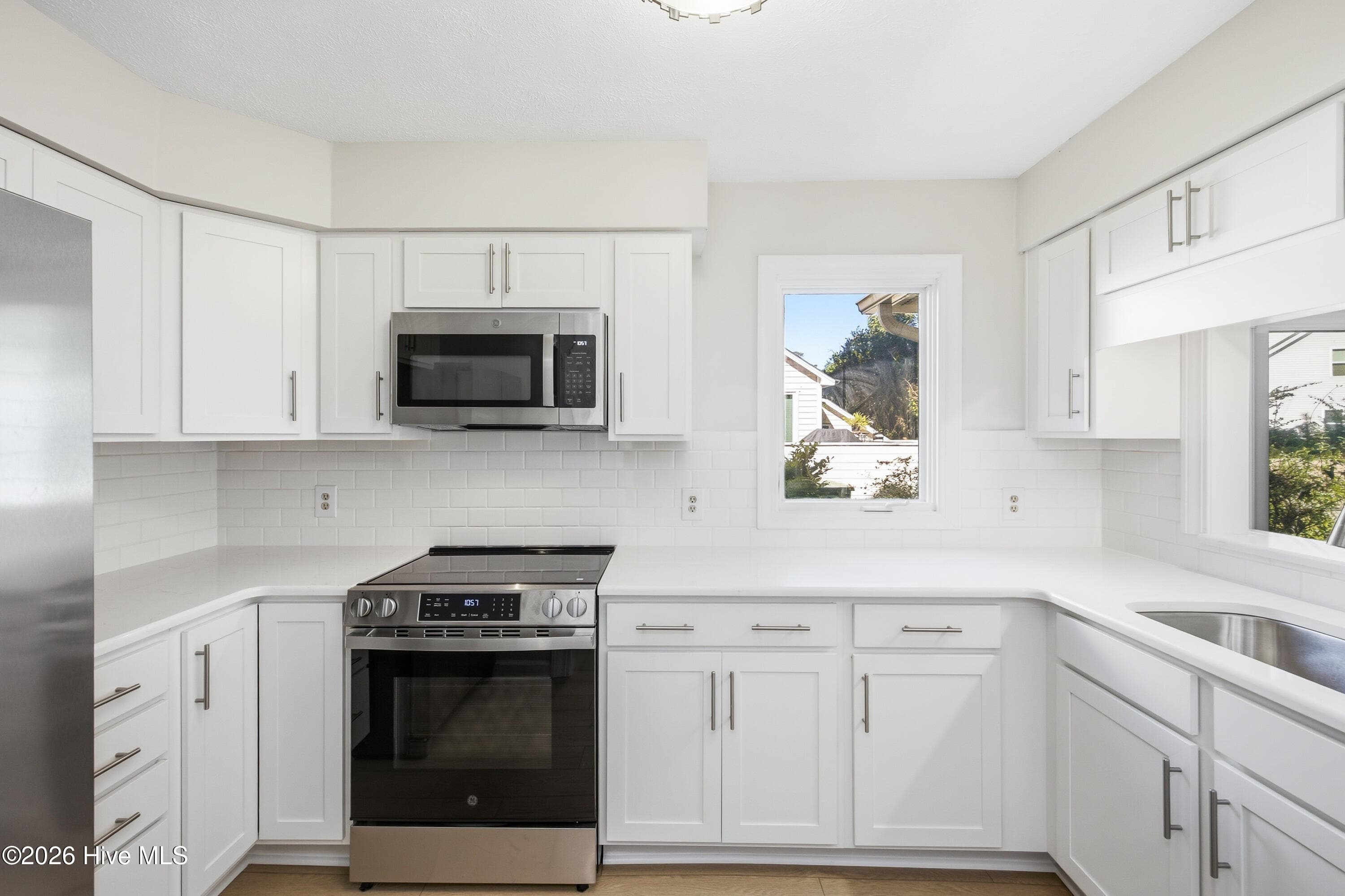 Townhouse at 323 Wimbledon Court, Wilmington, NC 28412, Wilmington, photo 4 of 41