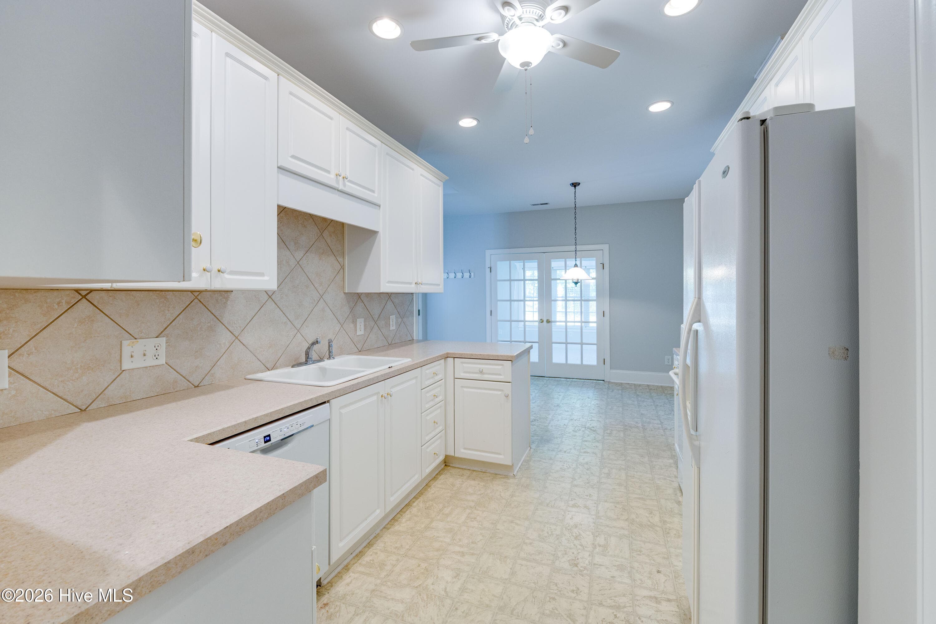 Single Family Residence at 207 Inda Way, Washington, NC 27889, Washington, photo 8 of 41
