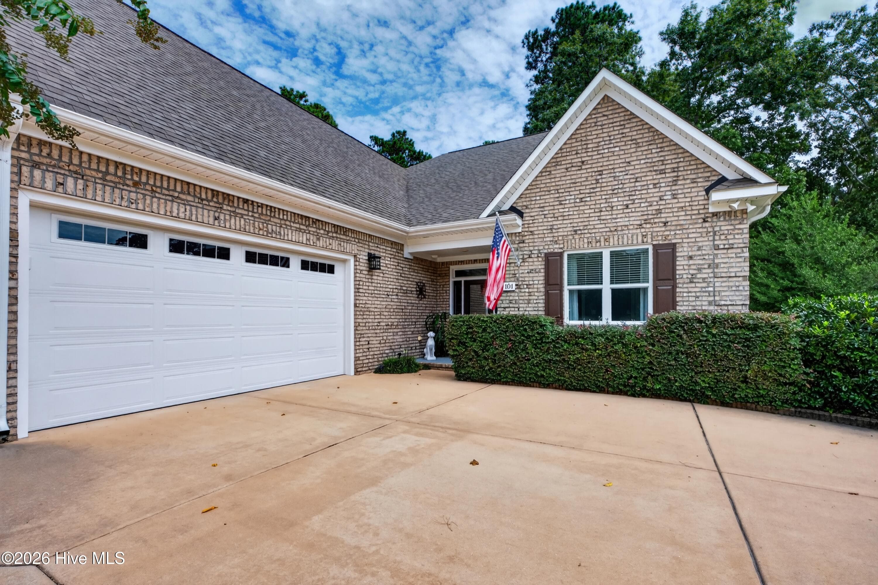 Single Family Residence at 101 Beaumont Circle, Hampstead, NC 28443, photo 39 of 43