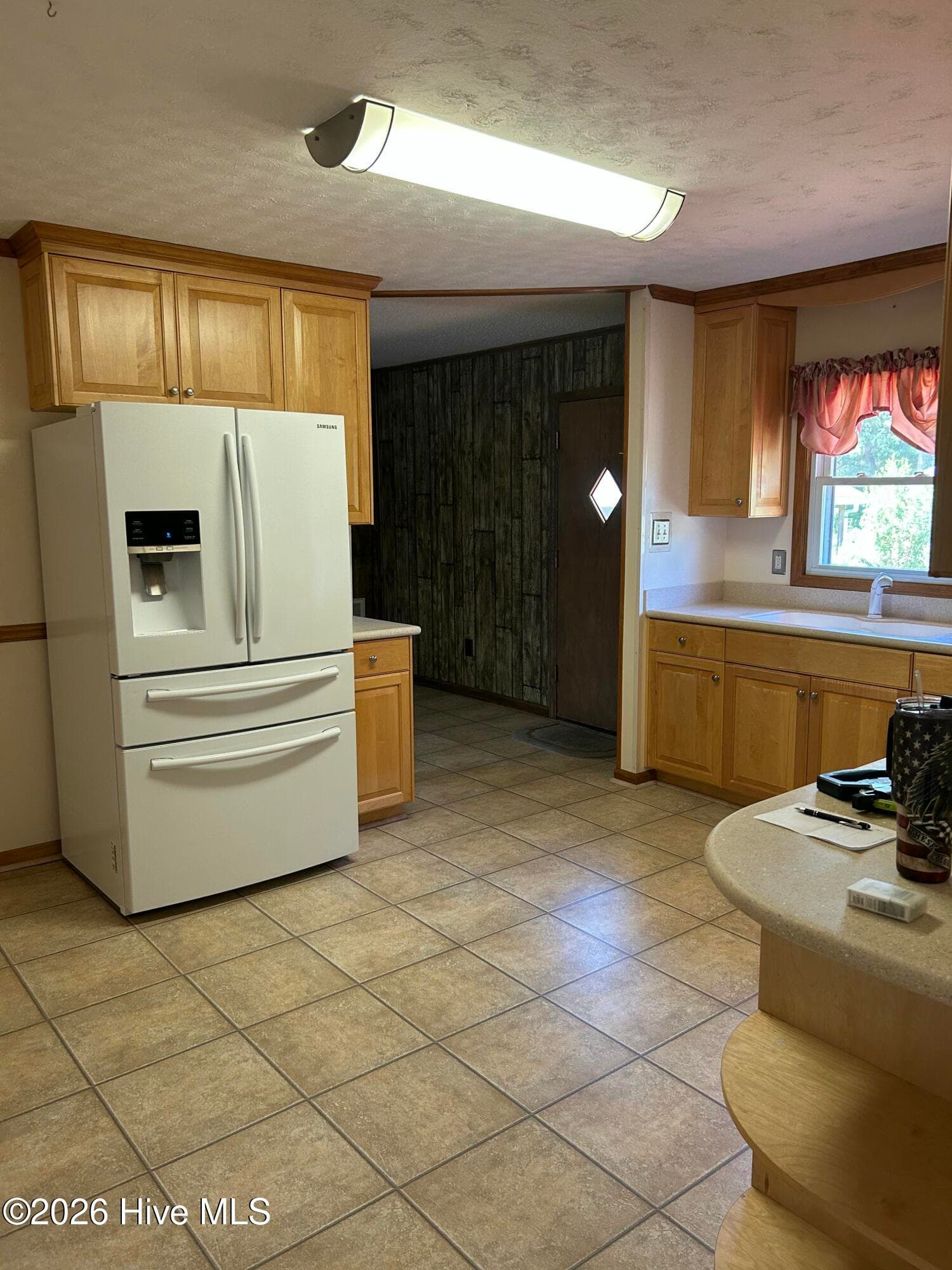 Single Family Residence at 700 Oakwood Avenue, Jacksonville, NC 28546, photo 5 of 15