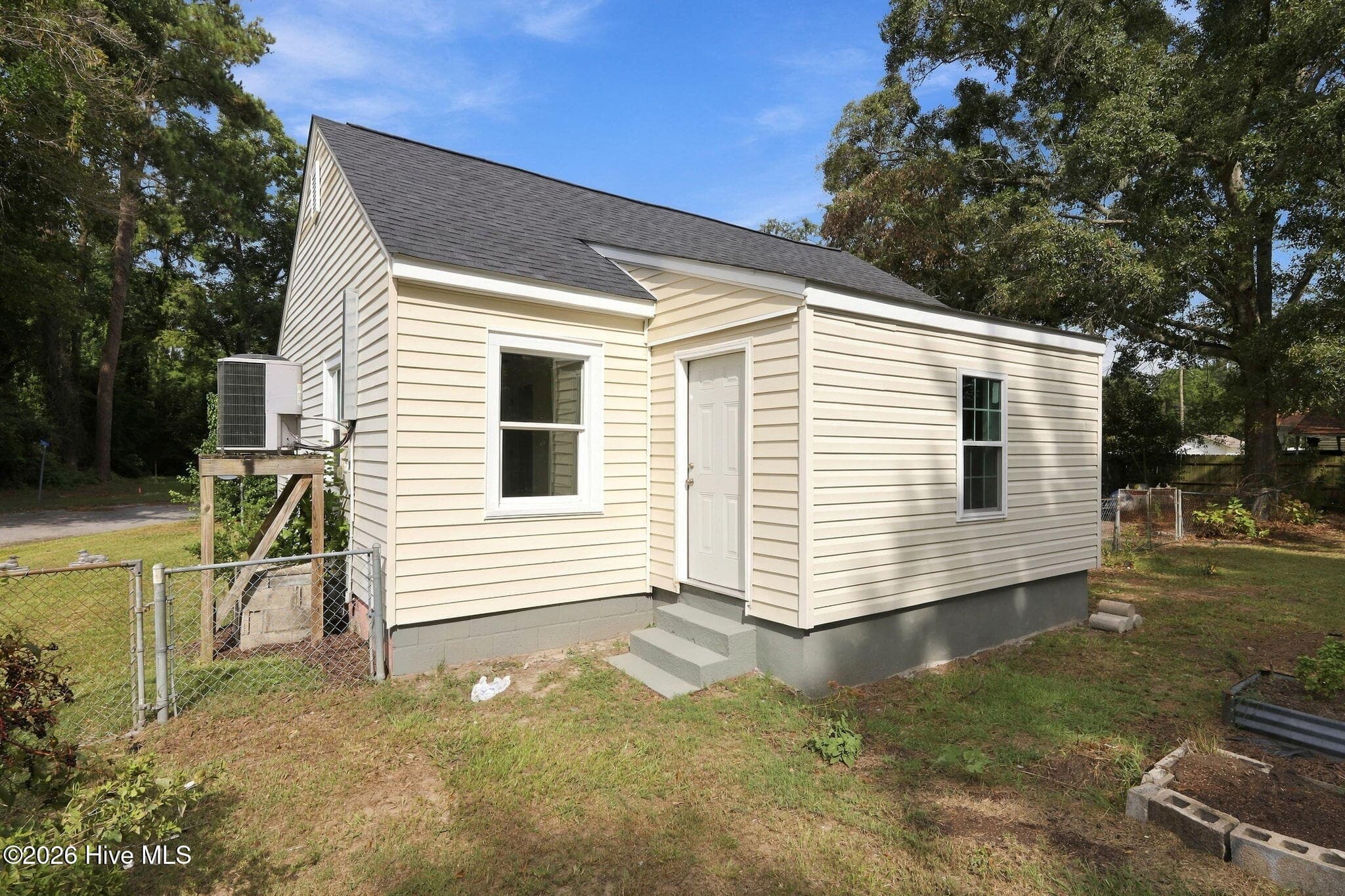 Single Family Residence at 2707 Alabama Avenue, New Bern, NC 28560, photo 39 of 56