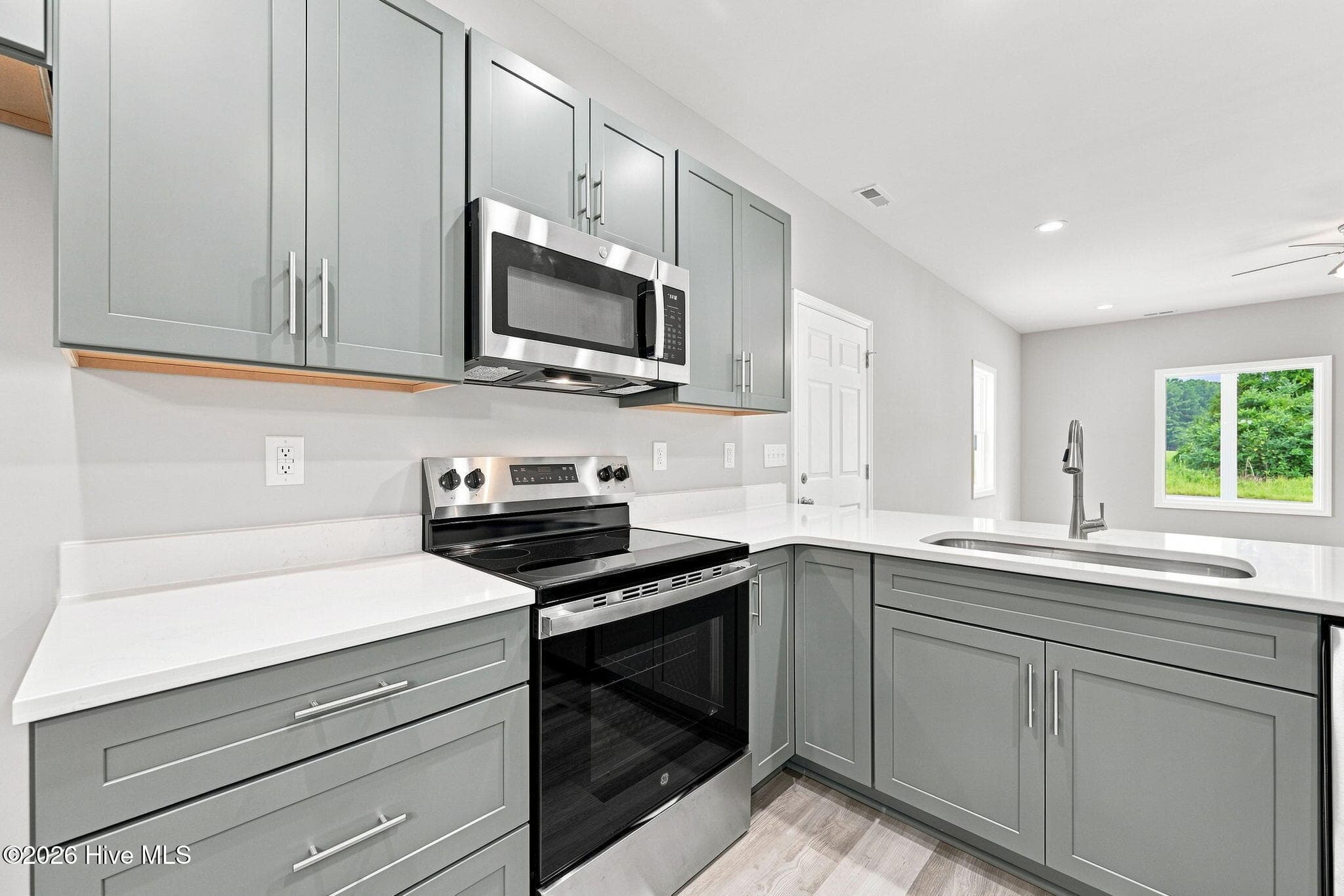 Single Family Residence at 591 Batchelor Road, Richlands, NC 28574, photo 17 of 54