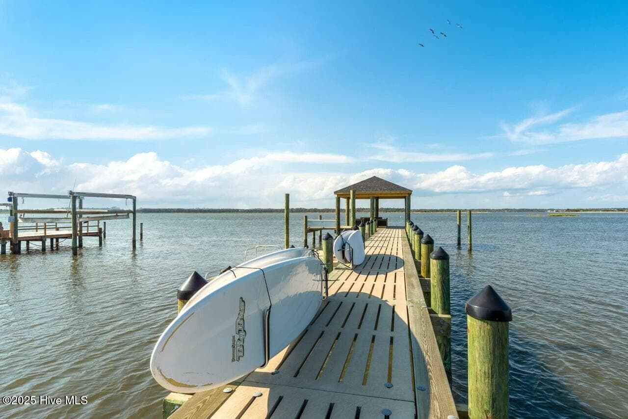 Wind Surfer Racks - 7012 Sound Drive, Emerald Isle, NC 28594