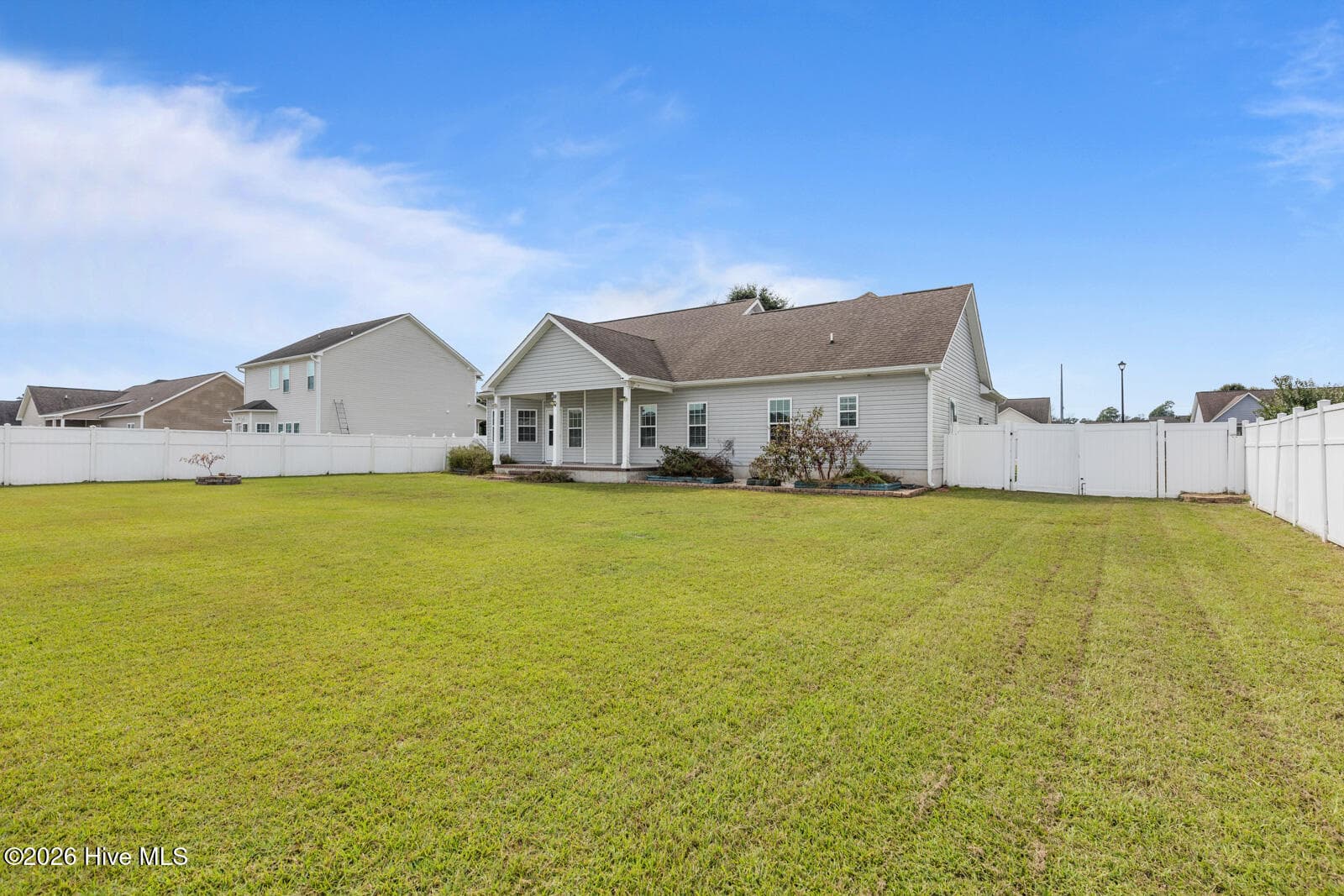 Single Family Residence at 412 Moss Springs Drive, Swansboro, NC 28584, photo 31 of 32