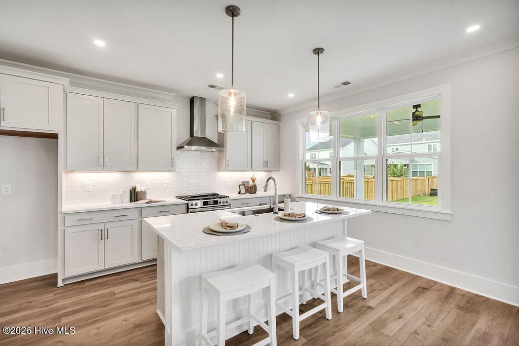 Kitchen with Quartz Countertops - 5202 Moonshell Loop, Wilmington, NC 28412