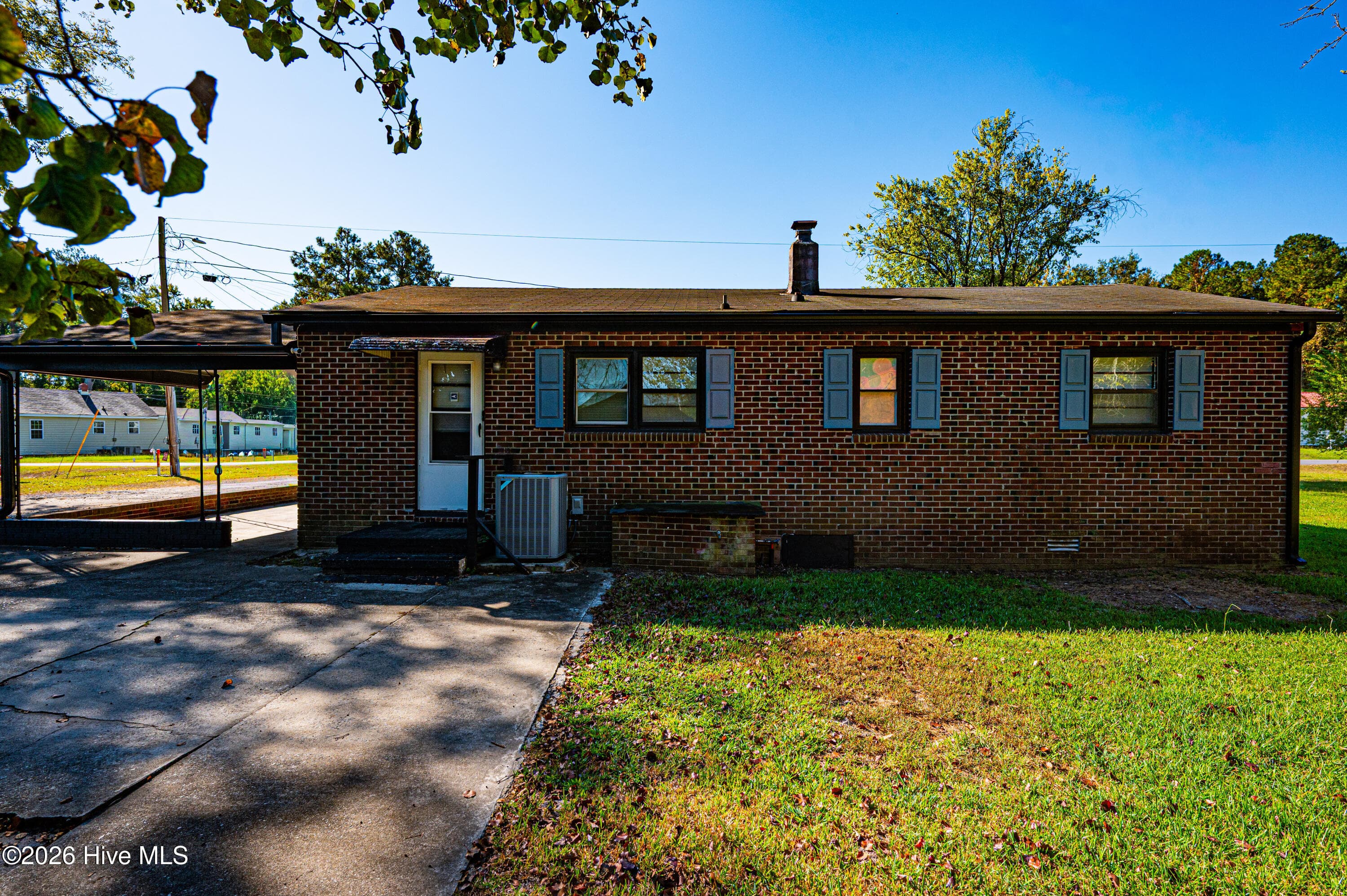 Single Family Residence at 1800 Moore Avenue, New Bern, NC 28562, photo 16 of 20