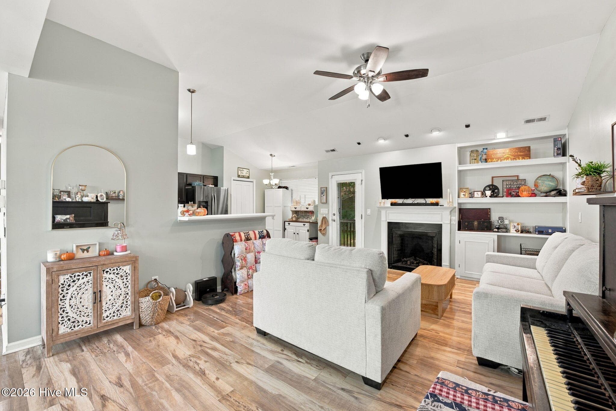Single Family Residence at 104 Lynden Lane, New Bern, NC 28560, photo 17 of 51