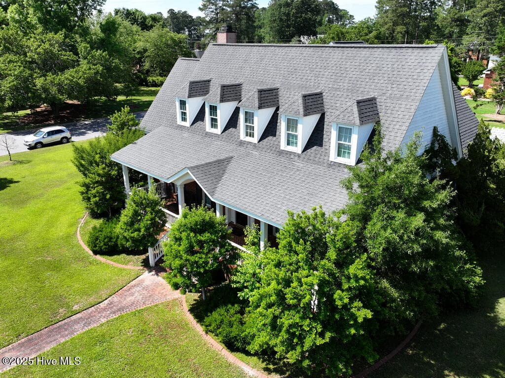 Single Family Residence at 109 Foxcroft Lane, Winterville, NC 28590, photo 10 of 65