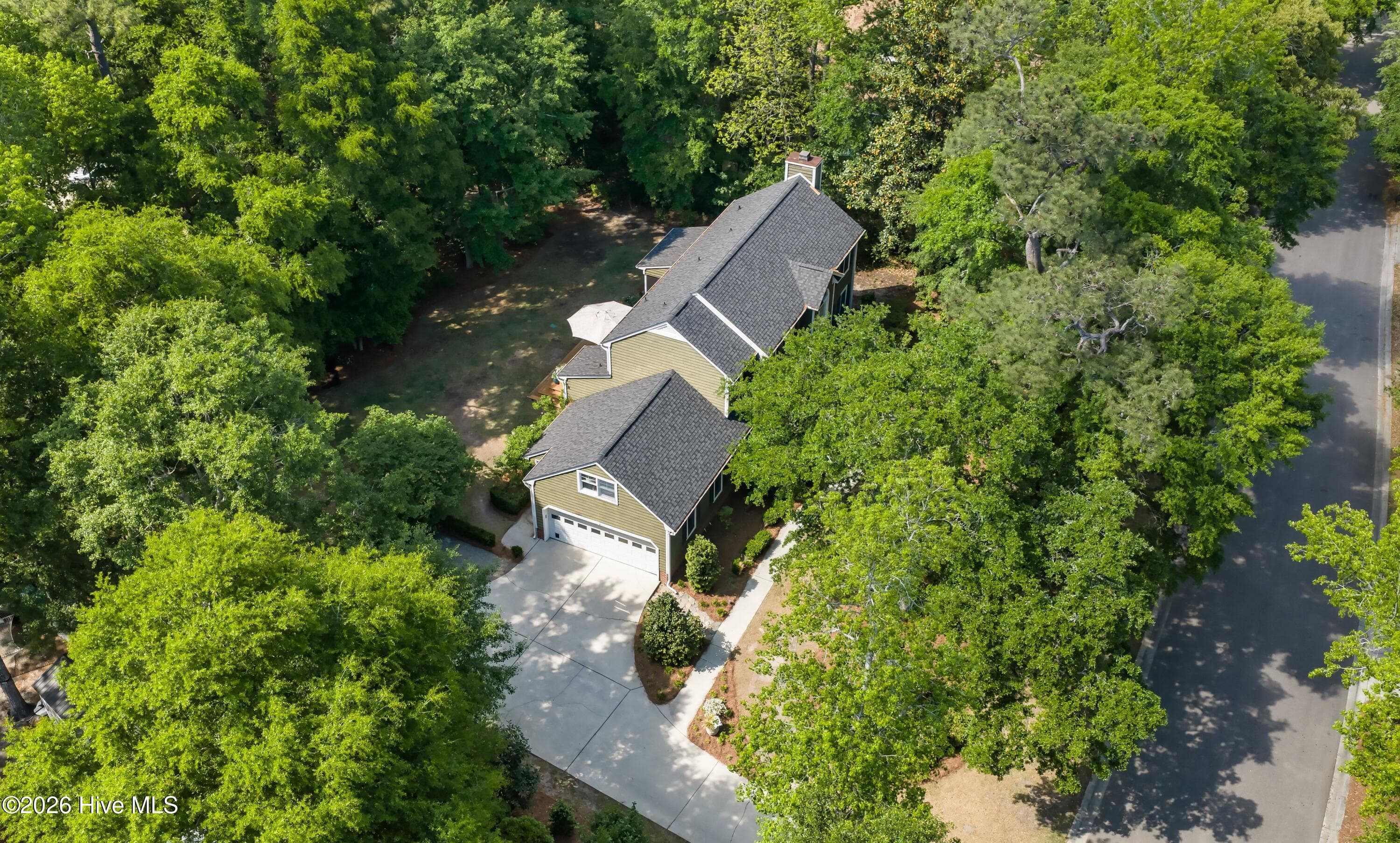 Single Family Residence at 6617 Windingwood Lane, Wilmington, NC 28411, photo 3 of 3
