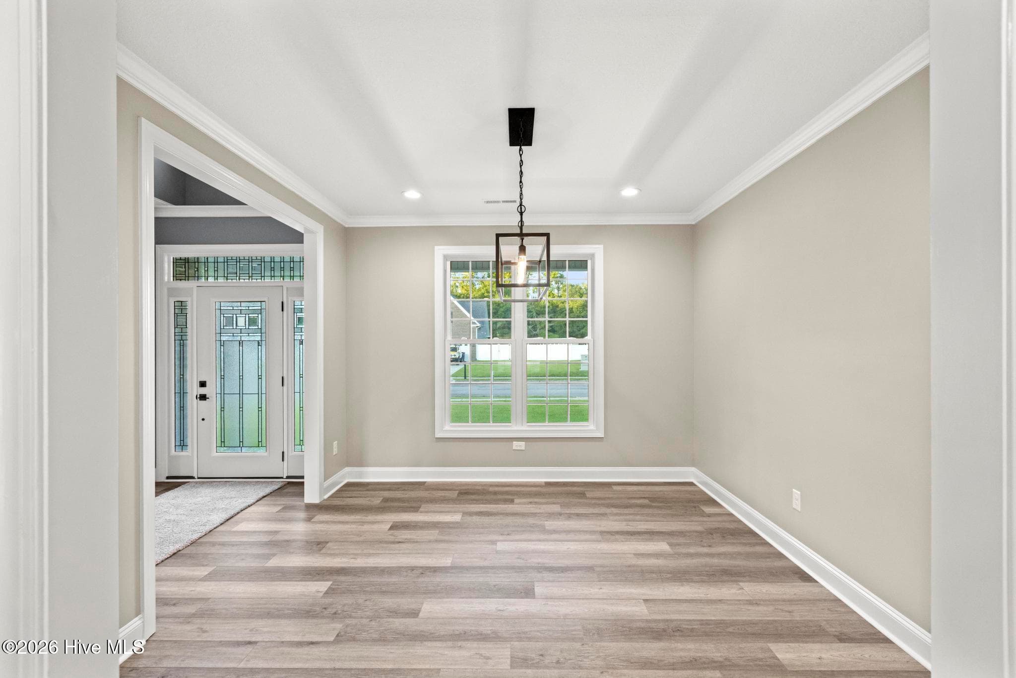 Single Family Residence at 403 King Richard Court, Jacksonville, NC 28546, photo 5 of 43