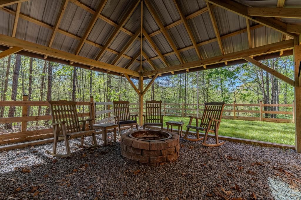 Residential at 190 Galloway Drive, Hayesville, NC 28904, photo 14 of 37
