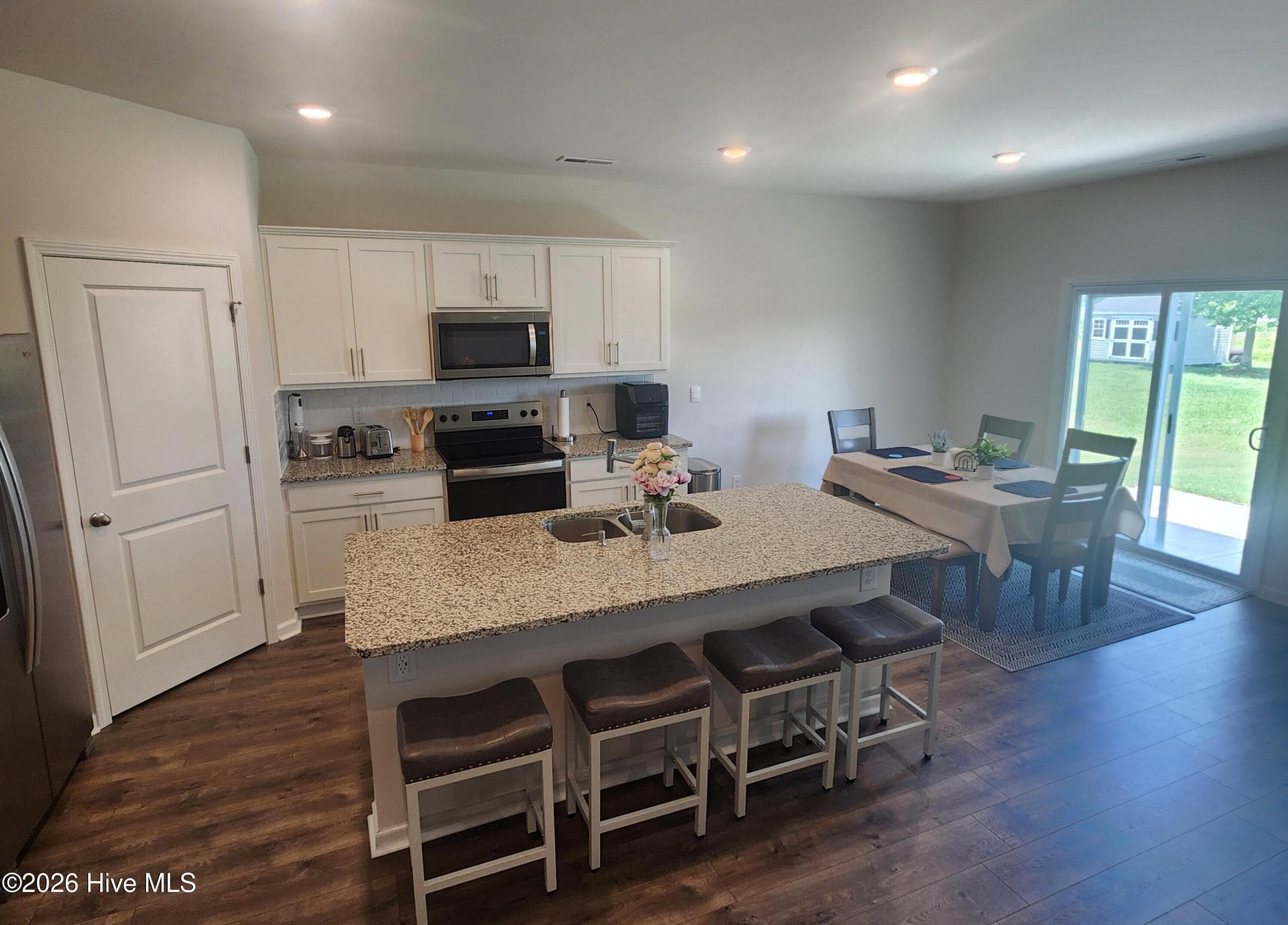 Single Family Residence at 1187 Queensland Lane, Ayden, NC 28513, photo 2 of 11